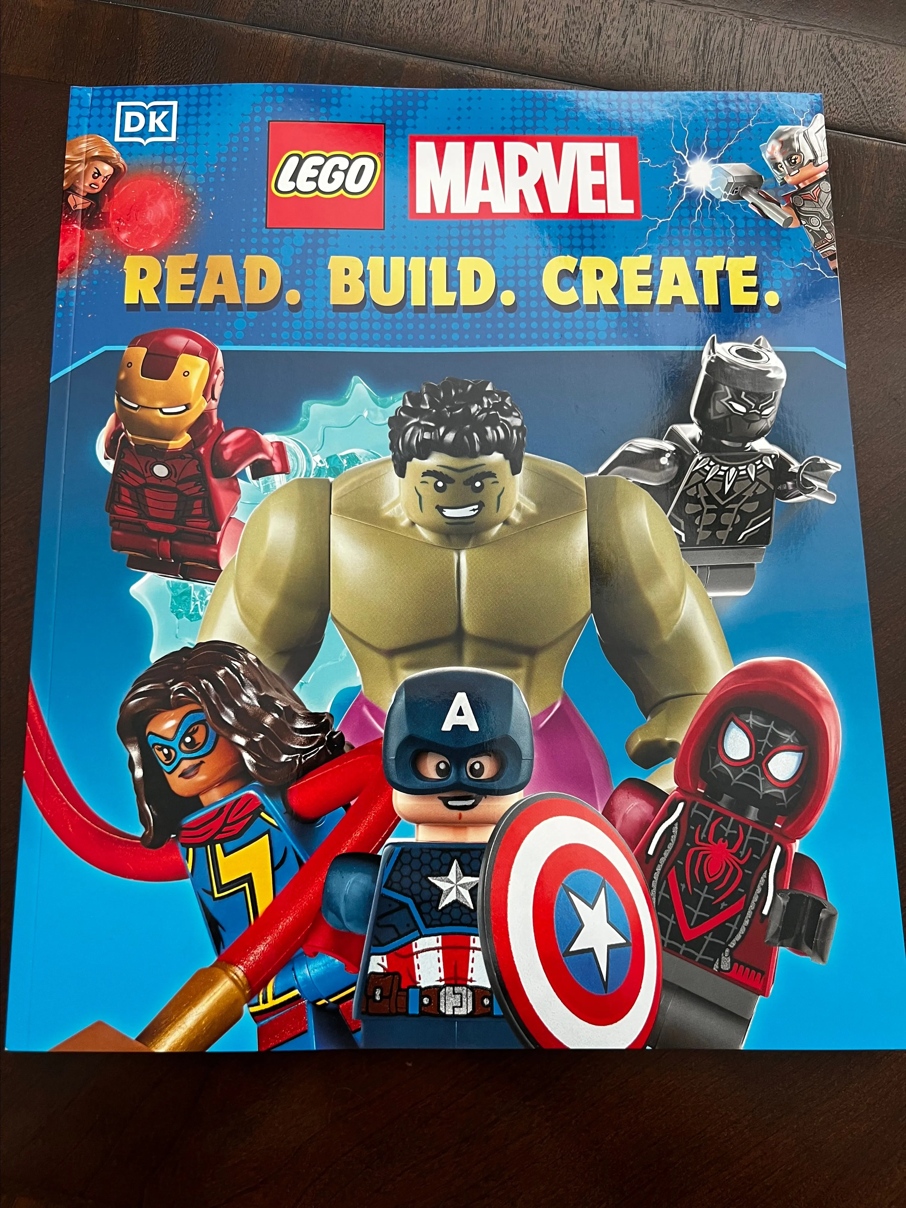 Product image for LEGO Marvel Visual Dictionary Read Build Create