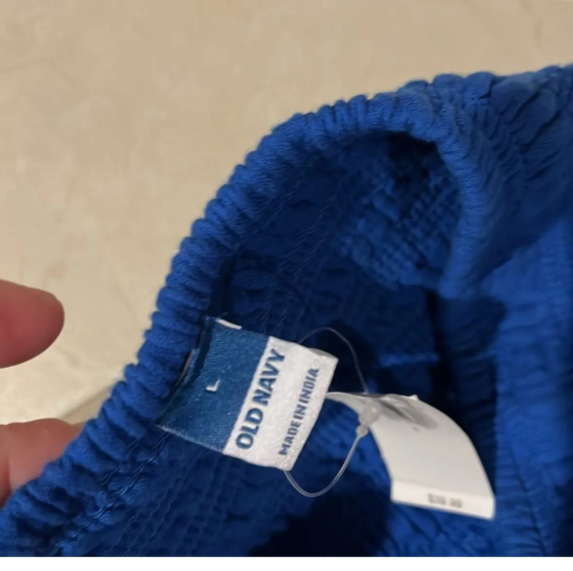 Listing Image Blurred Background