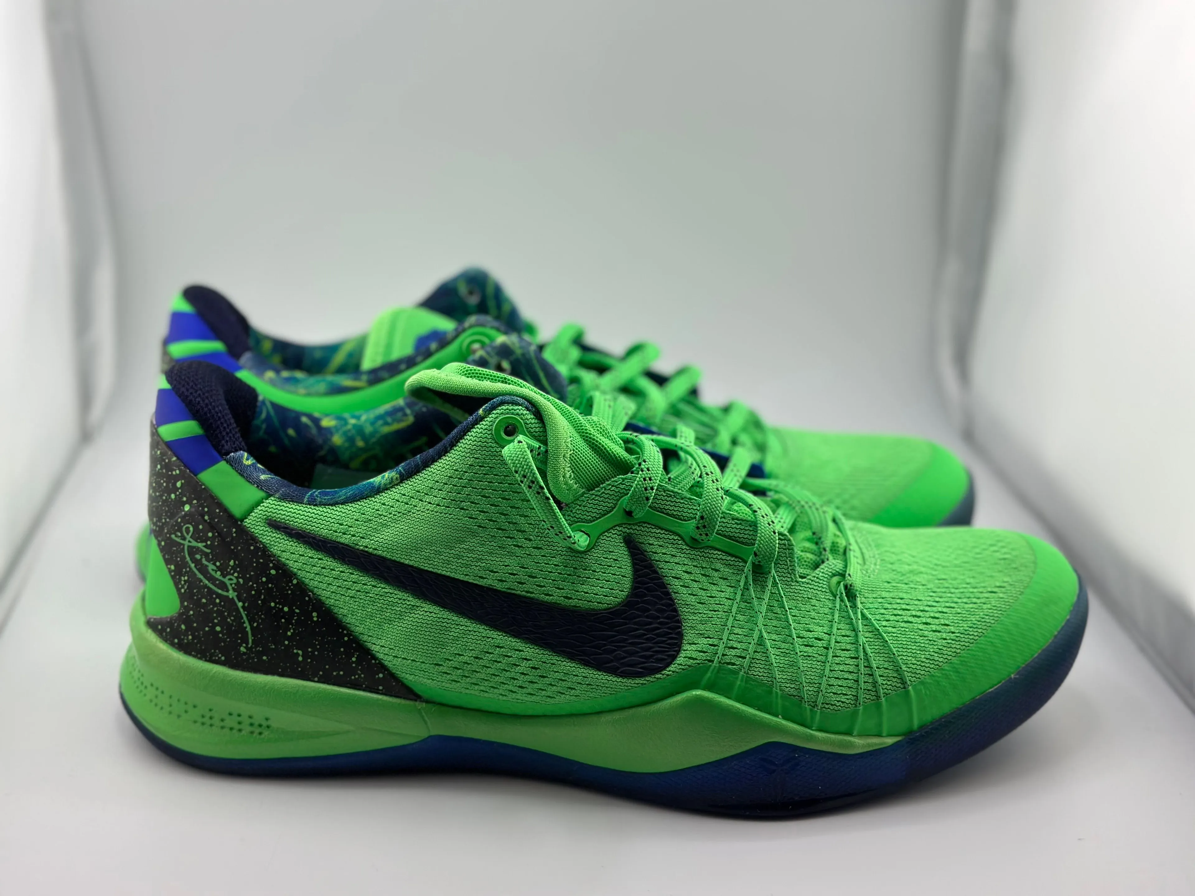 superhero kobe 8