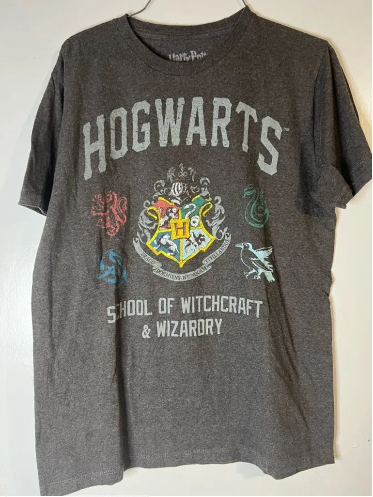 Product image for Men's Harry Potter Hogwarts T-shirt Size M Grayi