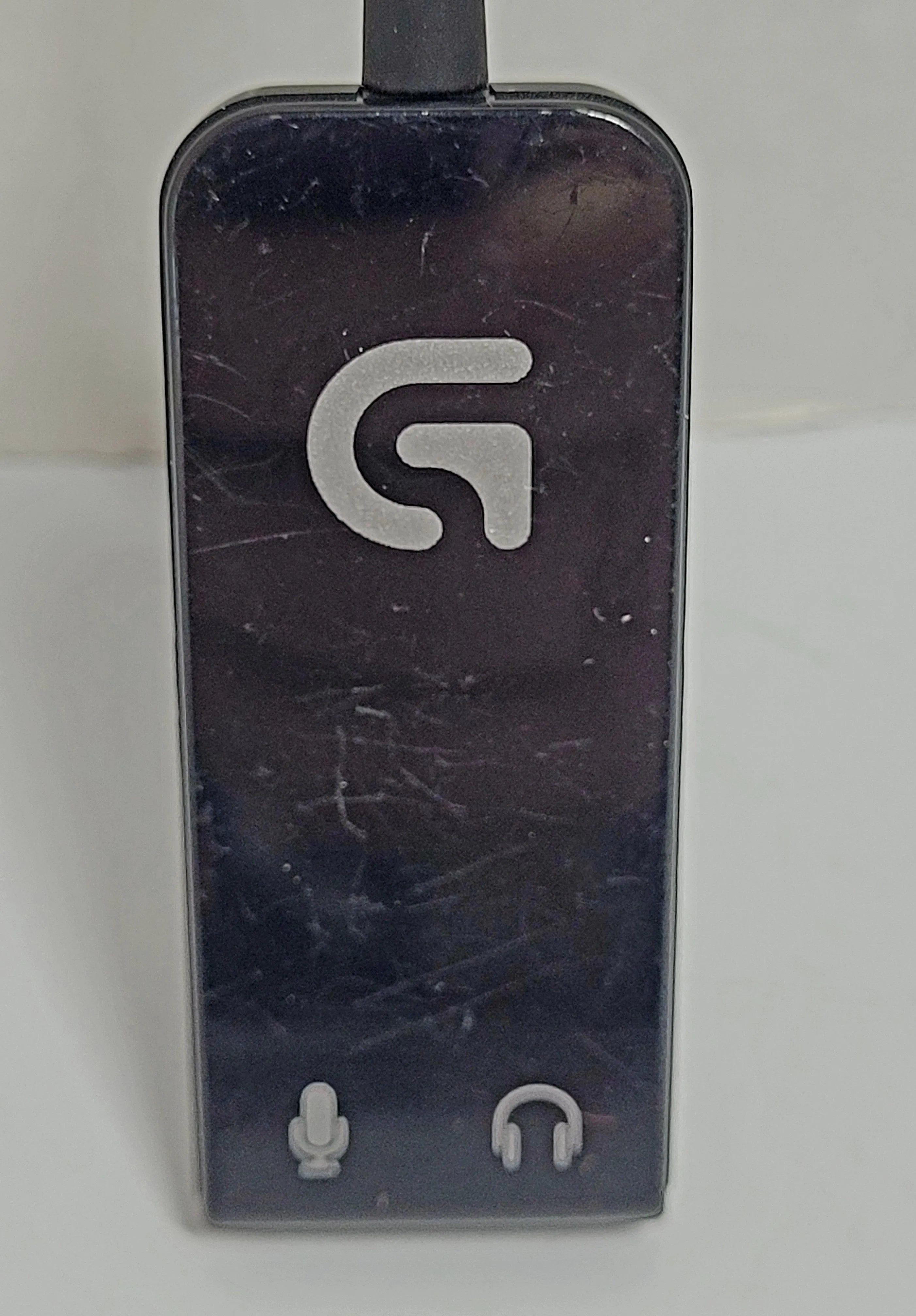Listing Image Blurred Background