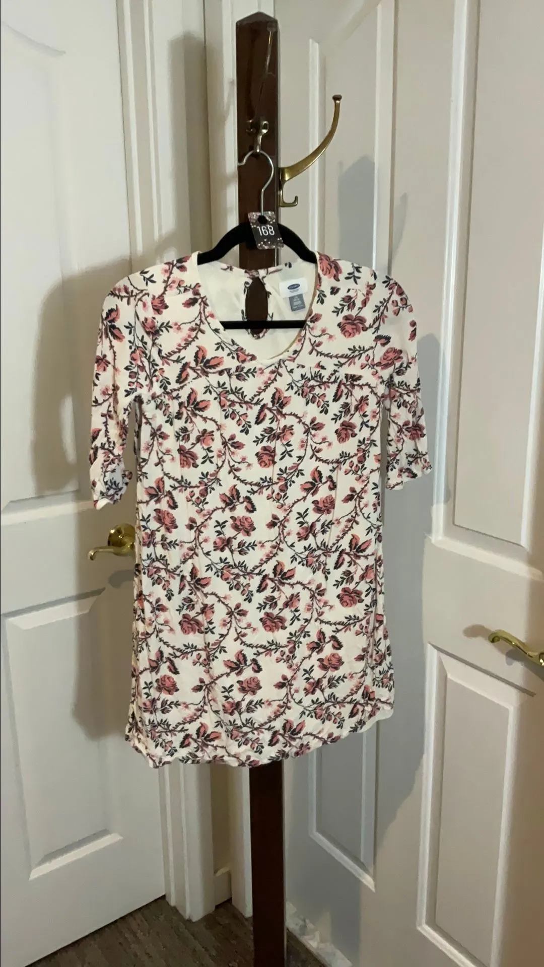 Product image for 168 Old Navy Rose Floral Leaf Pink Cream Short Sleeve Top Size Large (10-12)