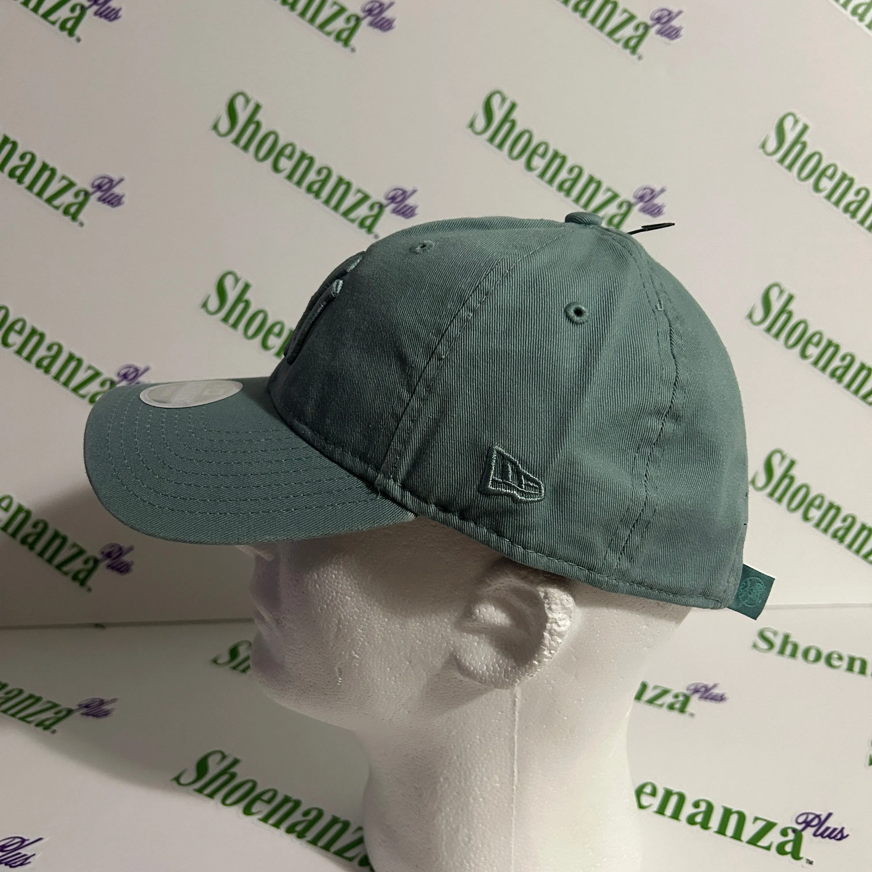 Listing Image Blurred Background