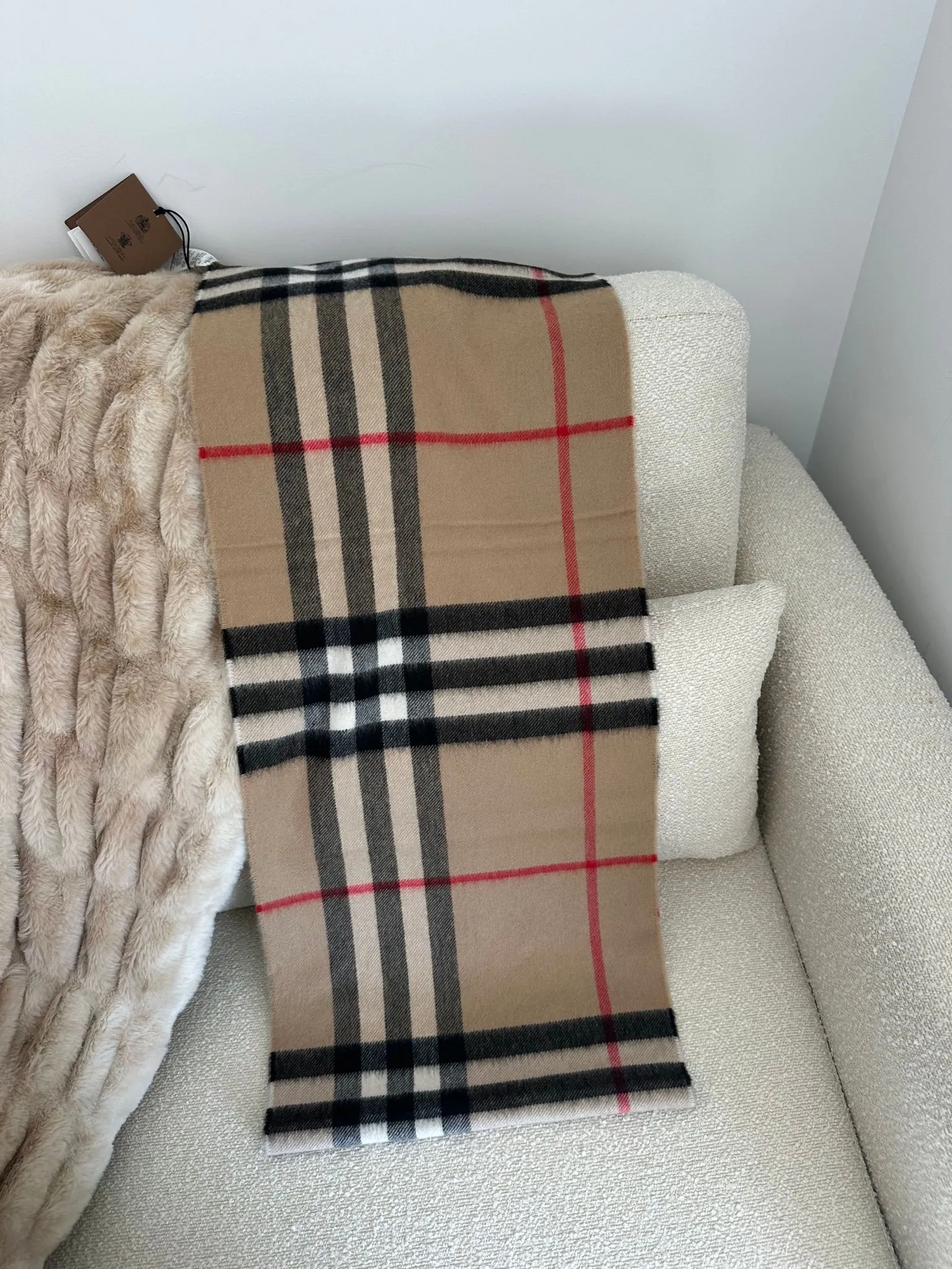 19c0db54-0862-4e7d-8a03-7c8021e16dd5