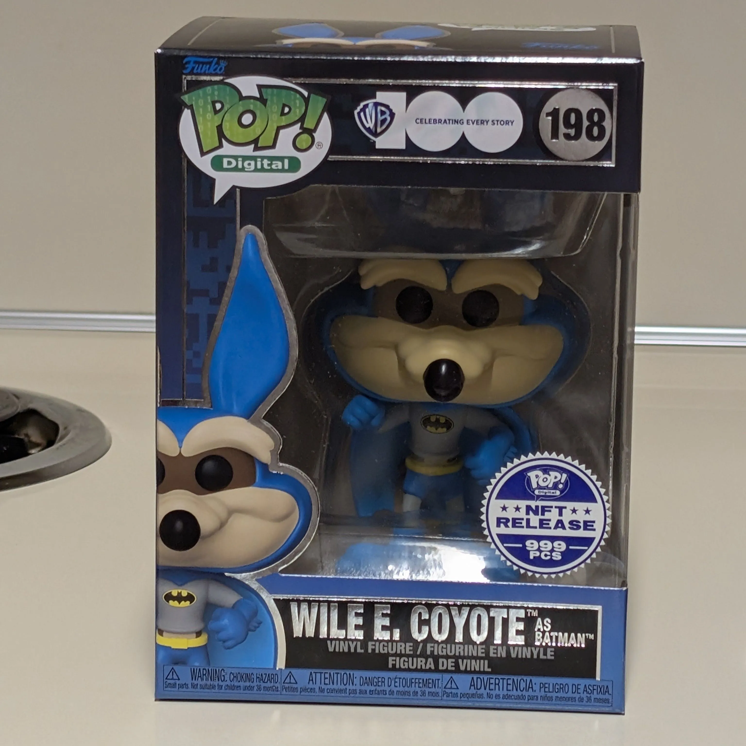 Product image for WILE E COYOTE AS BATMAN