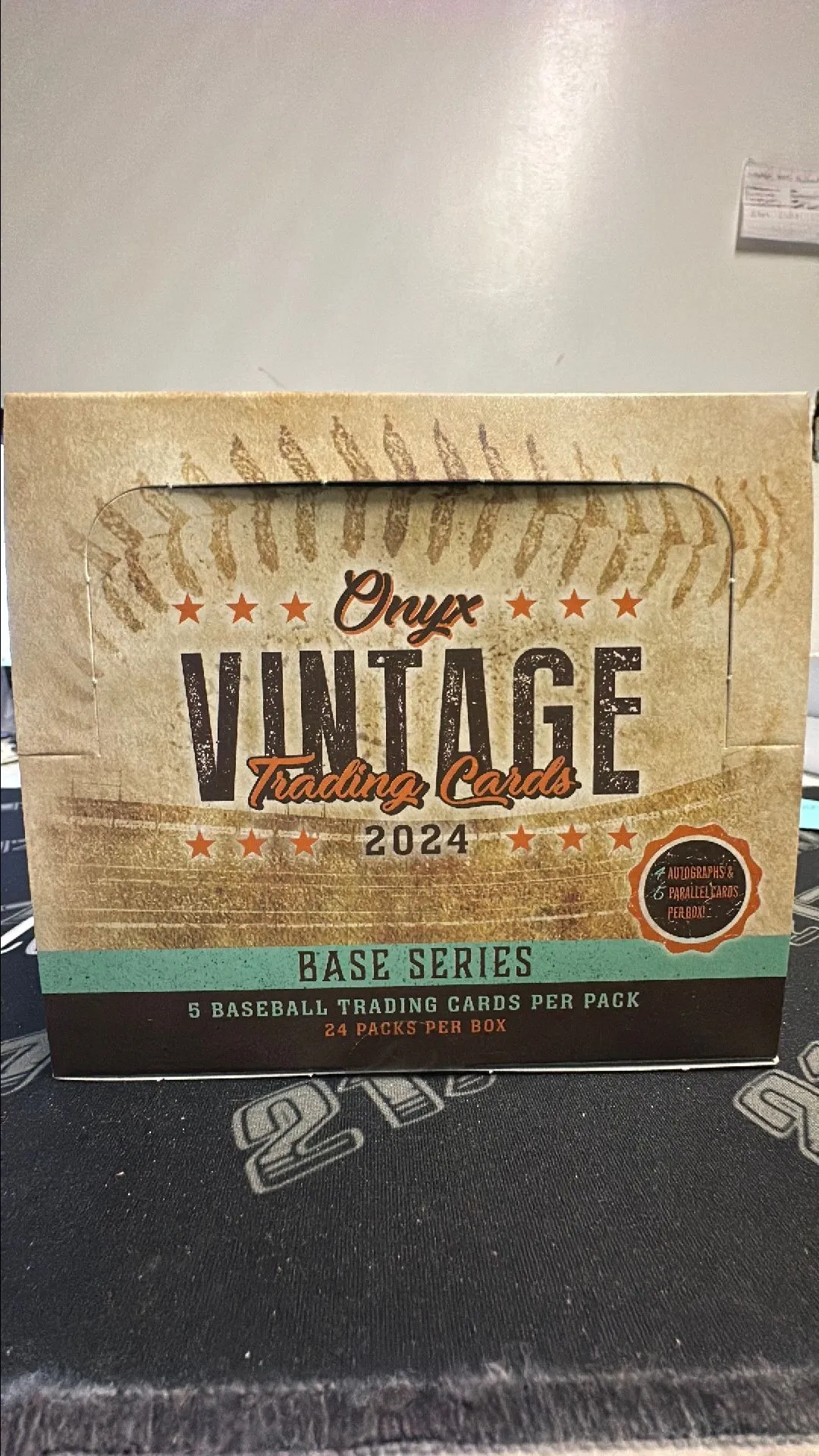 Product image for 2024 Onyx Vintage Baseball Base Series Hobby box