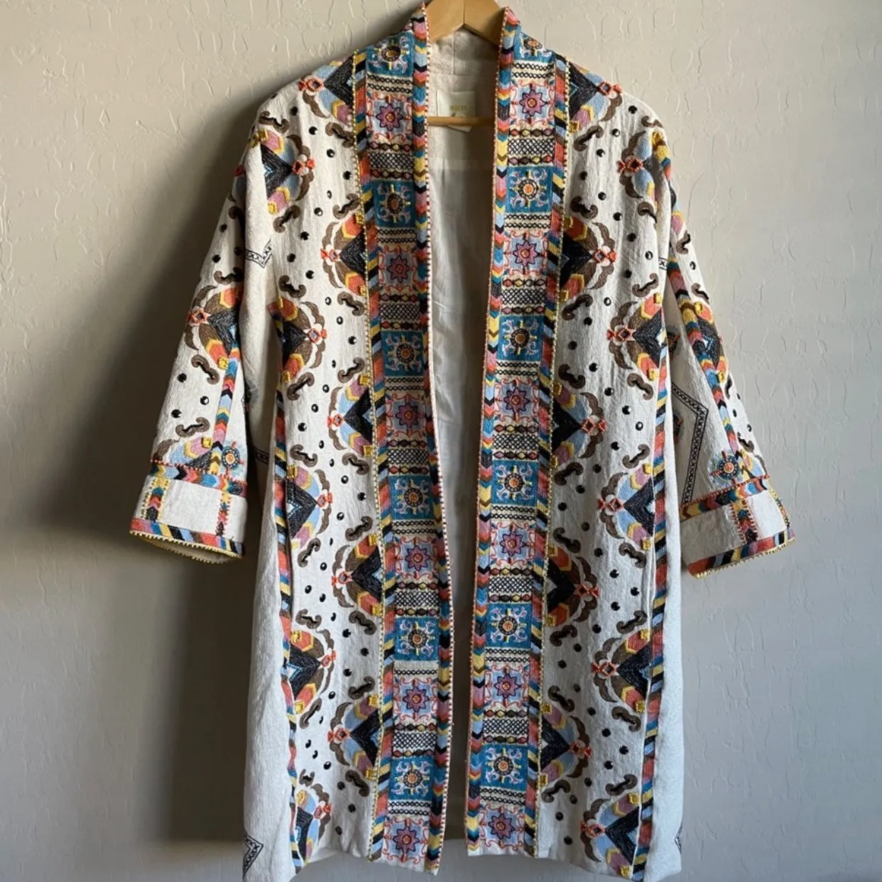 Listing Image Blurred Background