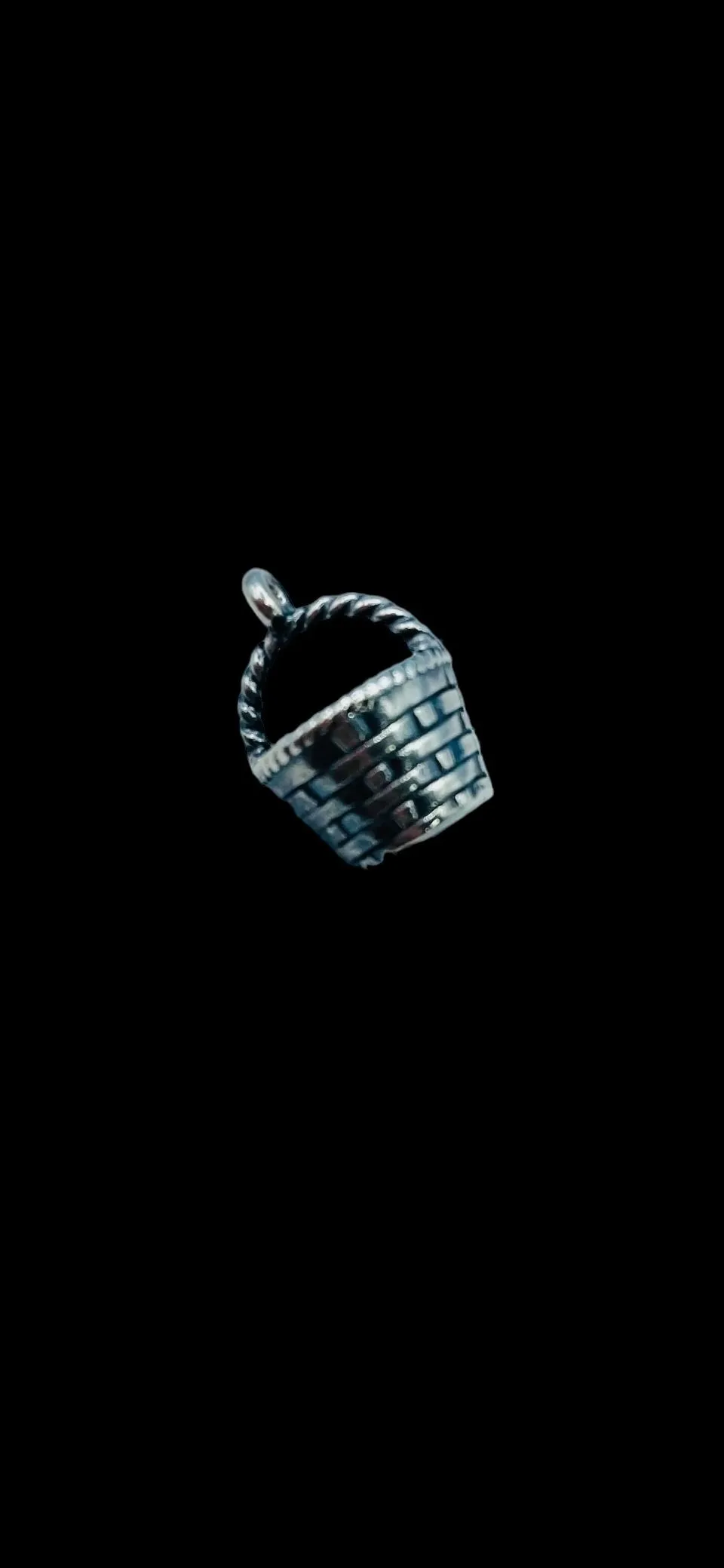 Listing Image Blurred Background