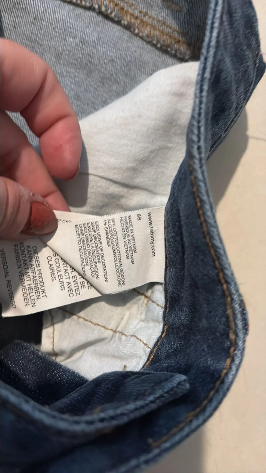 Listing Image Blurred Background