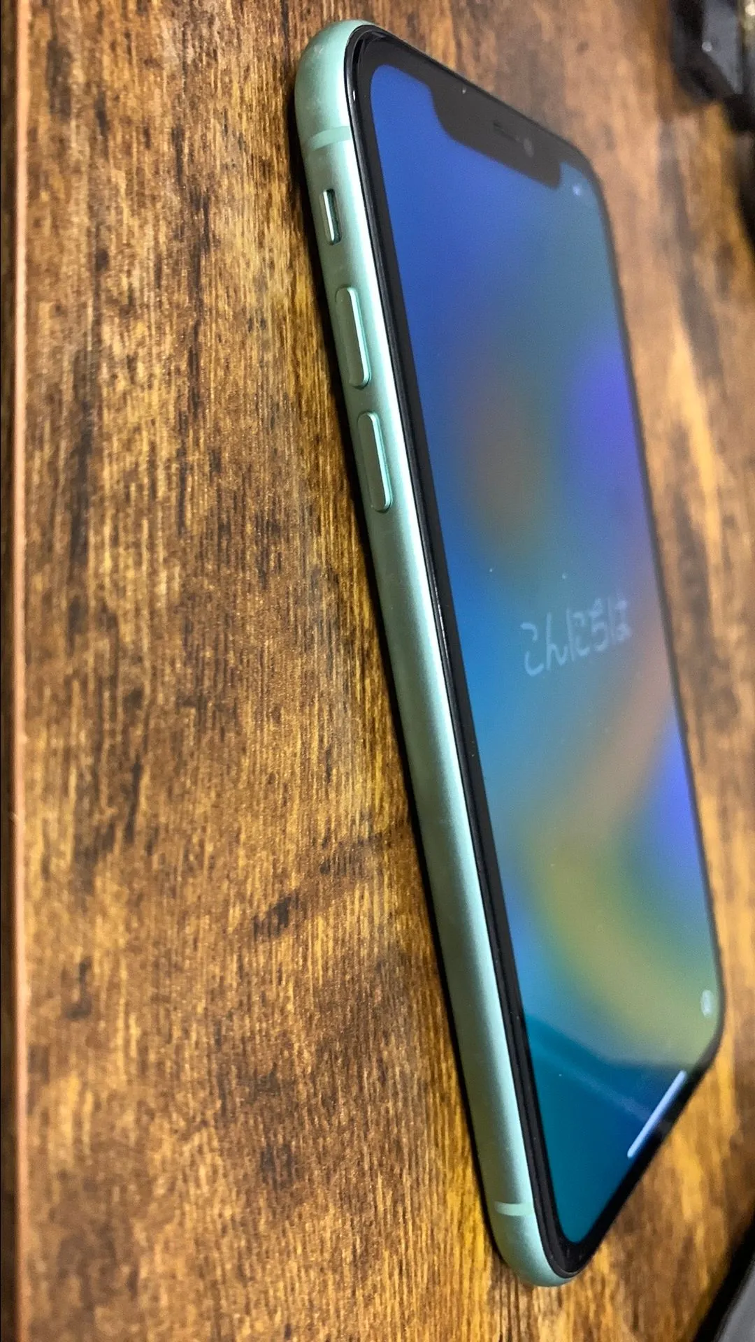 Listing Image Blurred Background