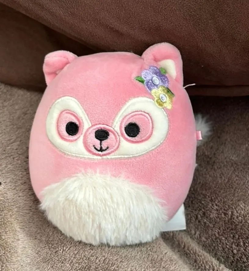Product image for Squishmallows Ditty the Easter lemur 4.5’ NWOT