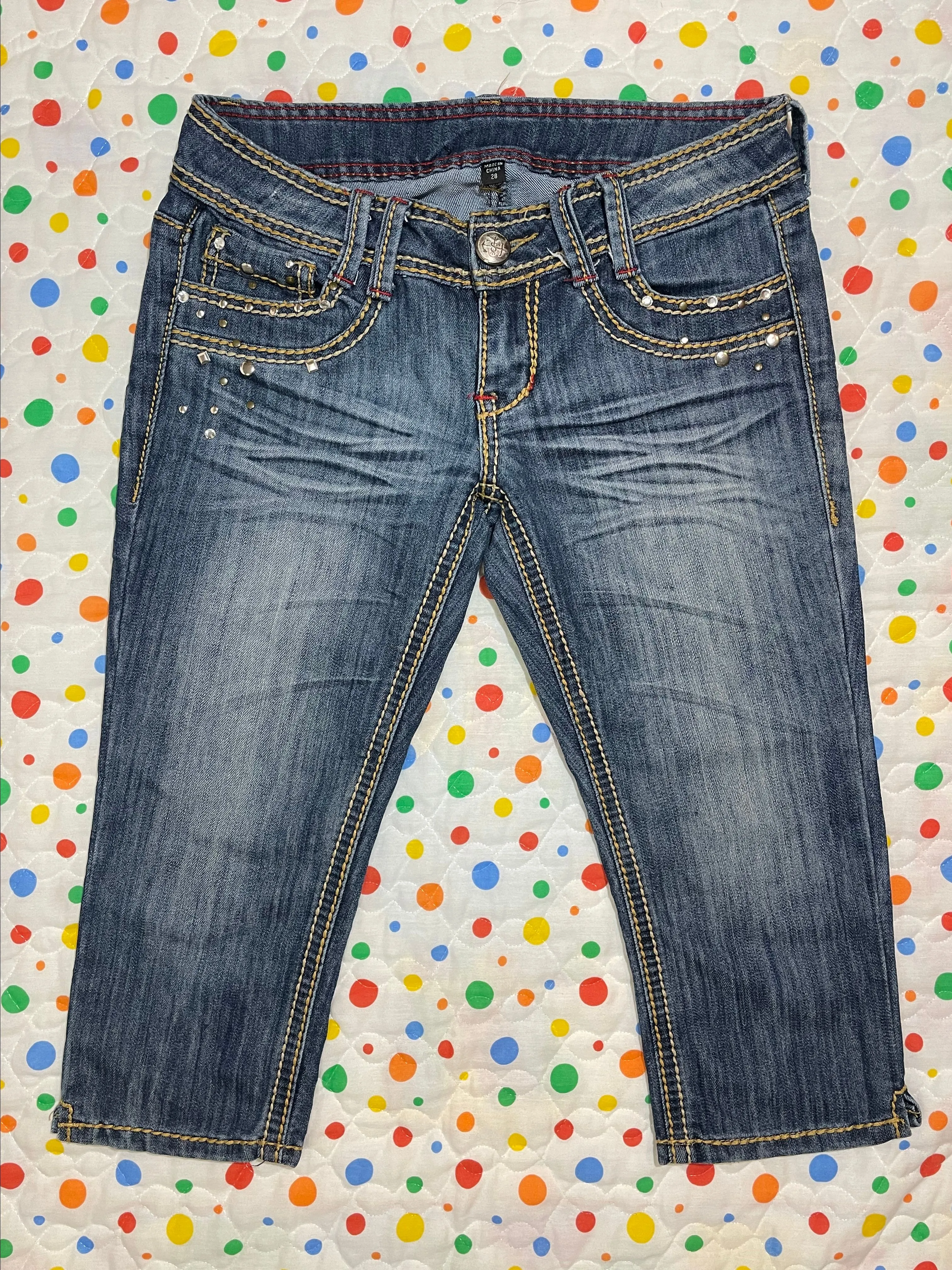 Listing Image Blurred Background