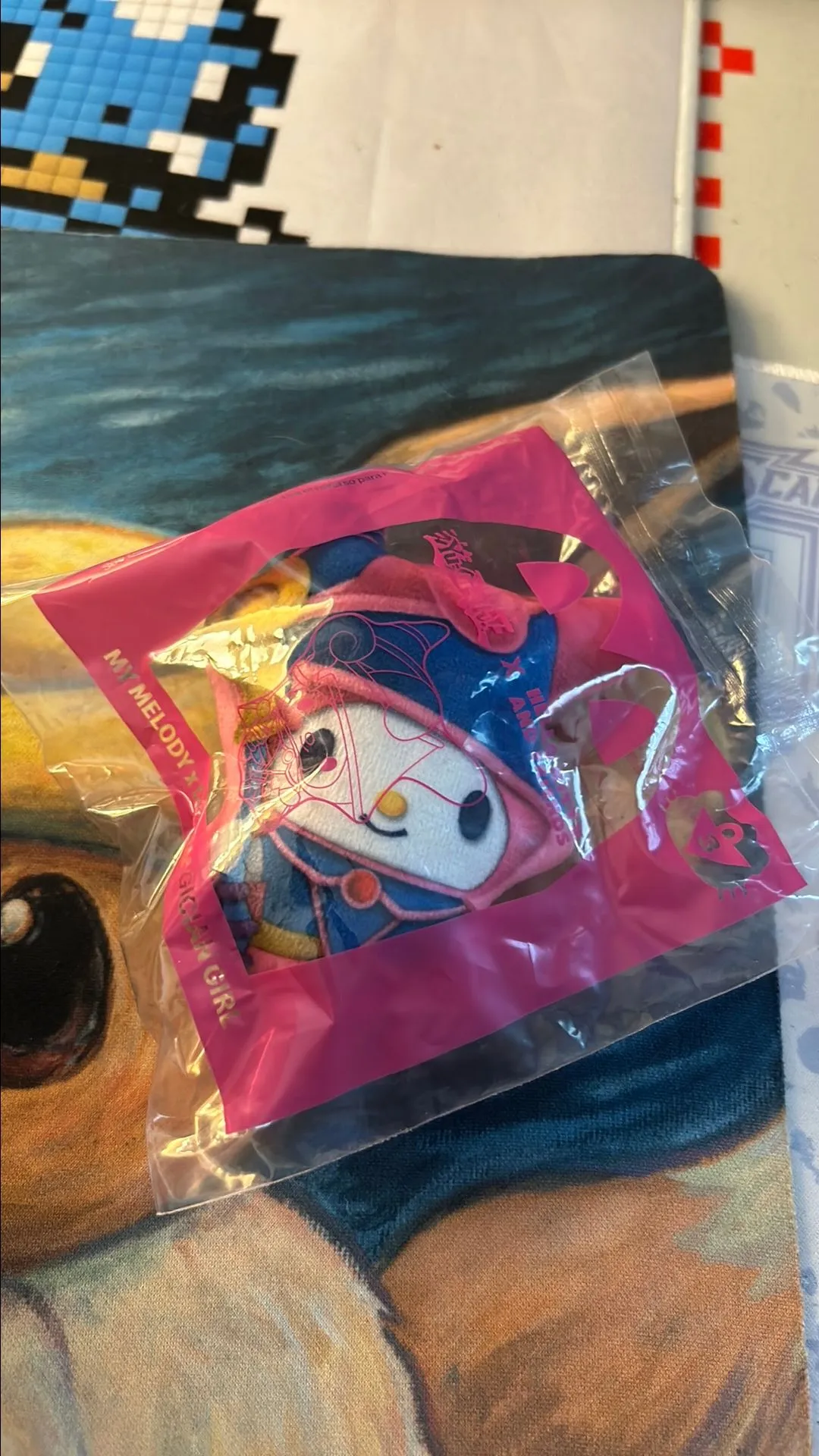 Product image for Hello kitty McDonald toy