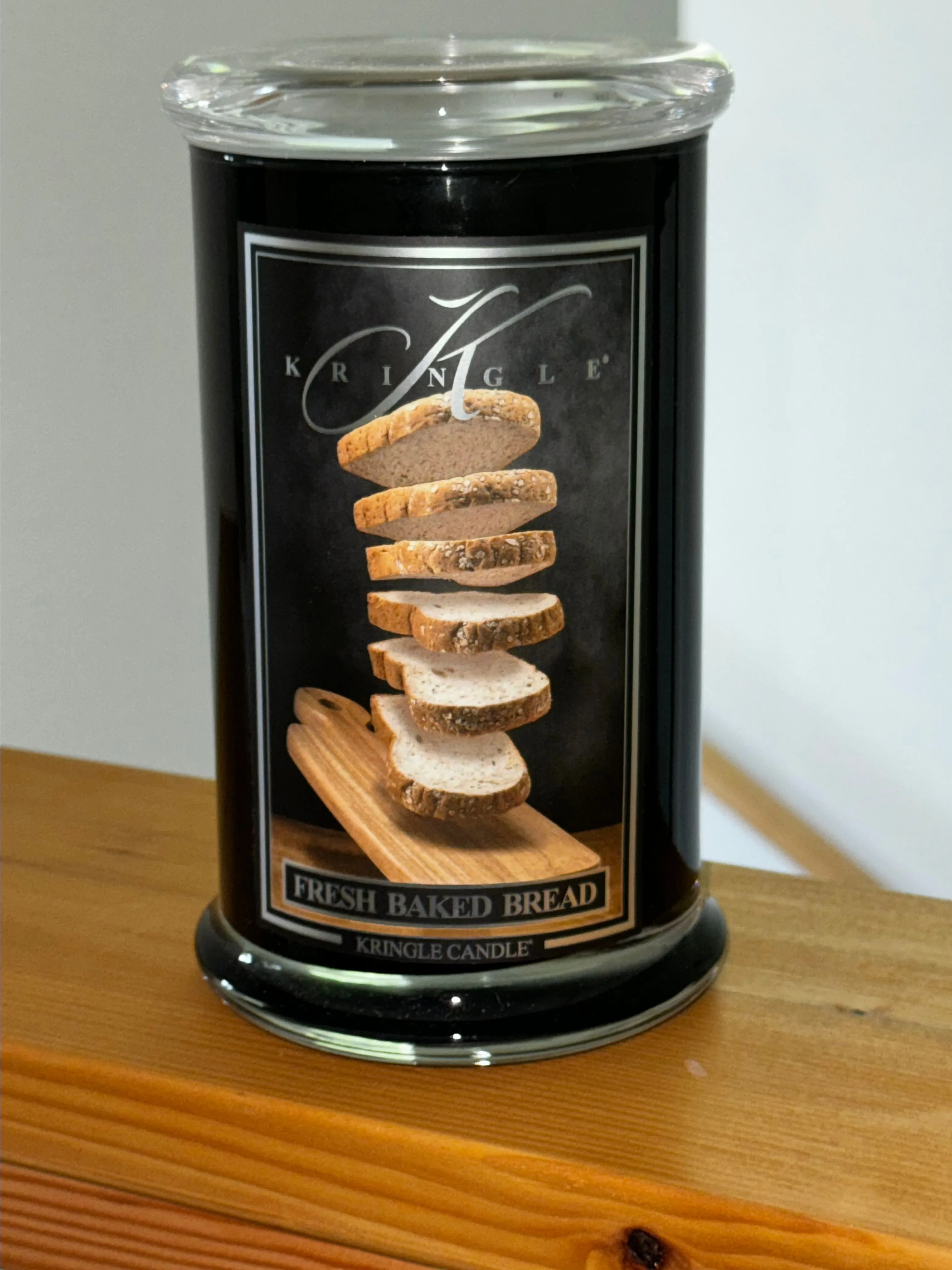 Product image for Kringle Reserve - "Fresh Baked Bread" 2 Wick Candle