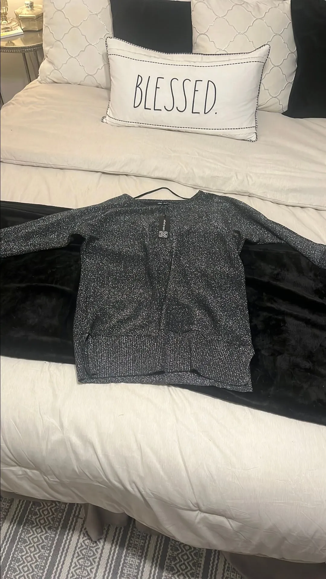 Product image for Shine quarter sleeve shirt