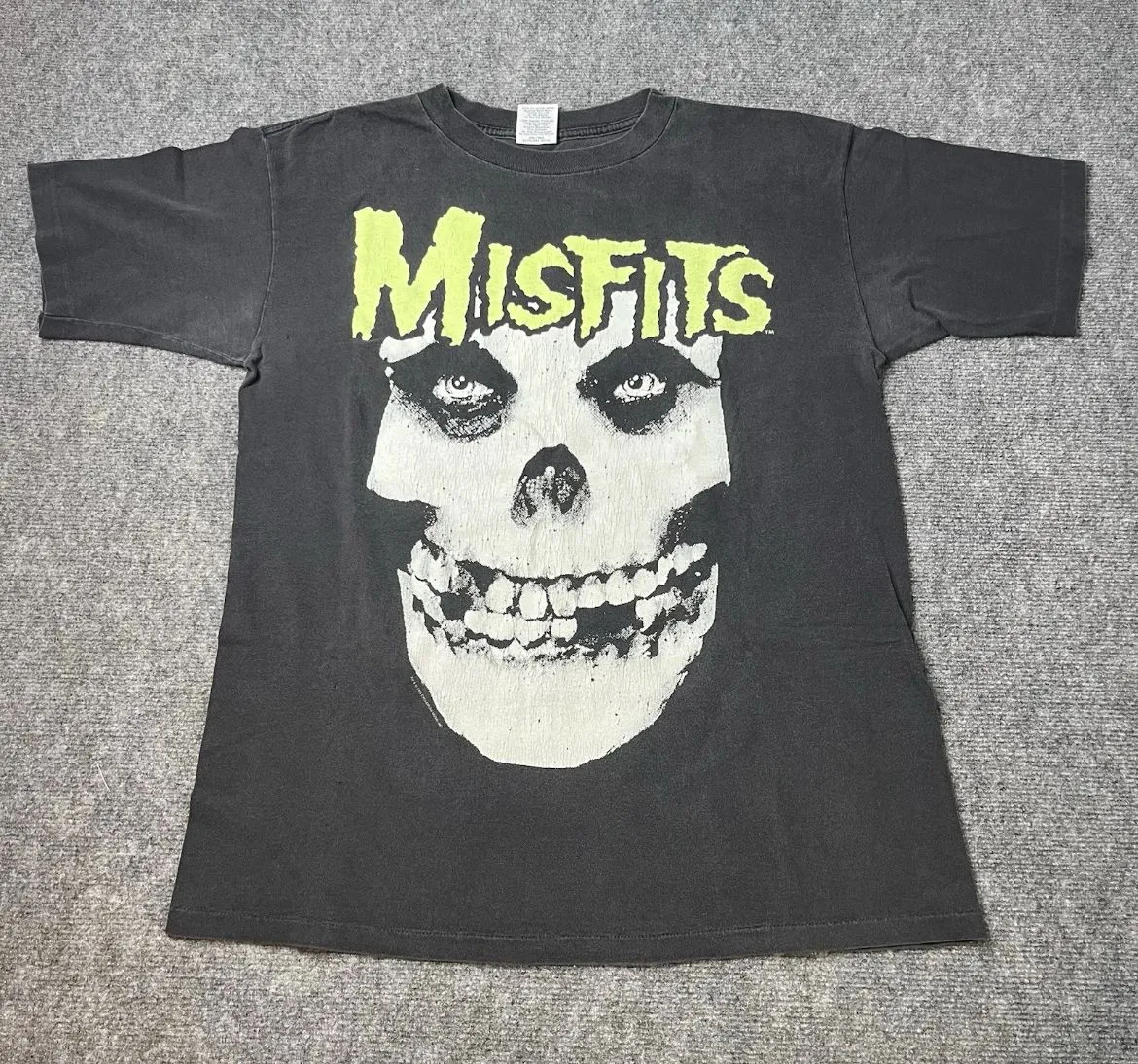 Product image for 1995 Misfits glow in the dark xl 23.5x30
