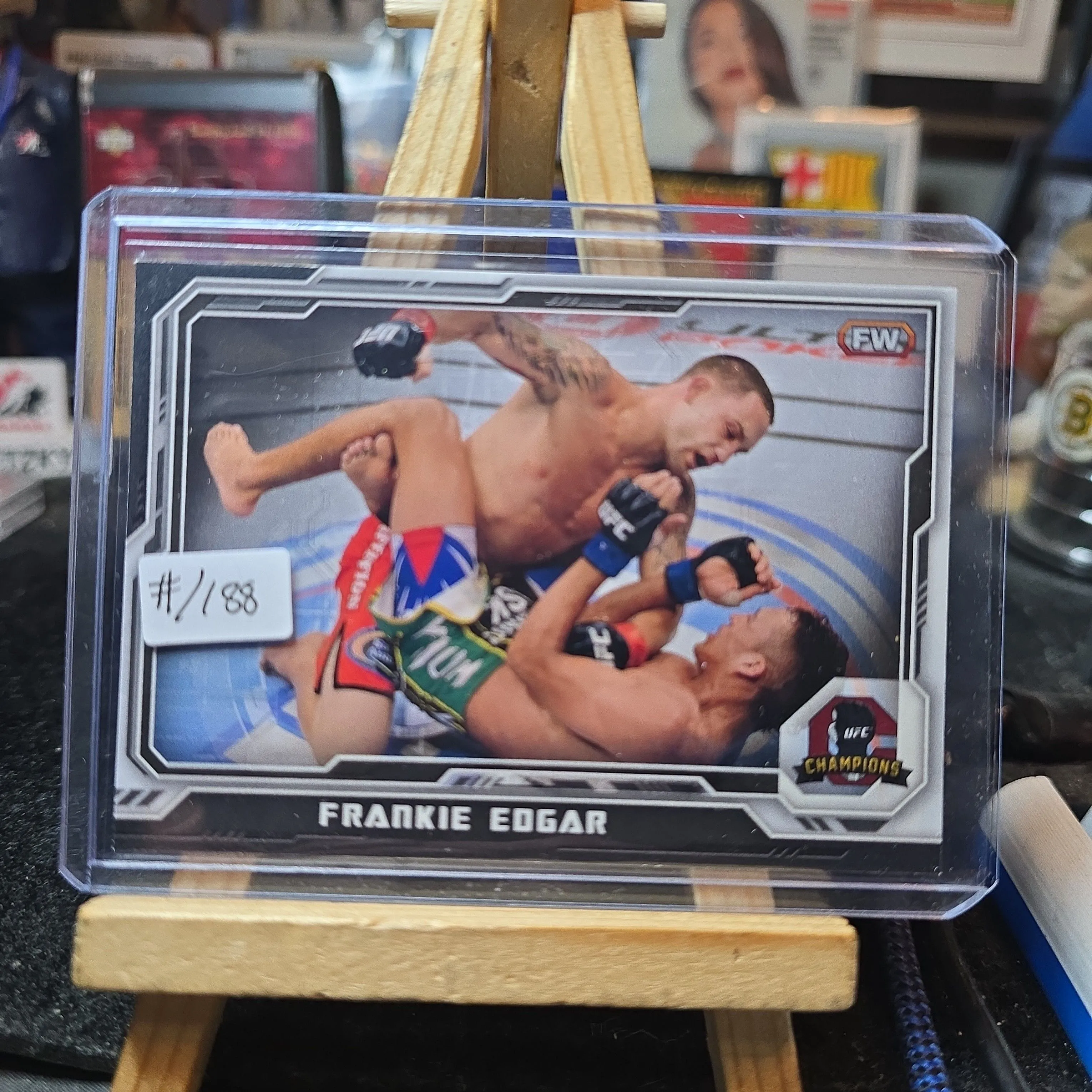 Product image for 2014 topps UFC champions FRANKIE EDGAR #/188