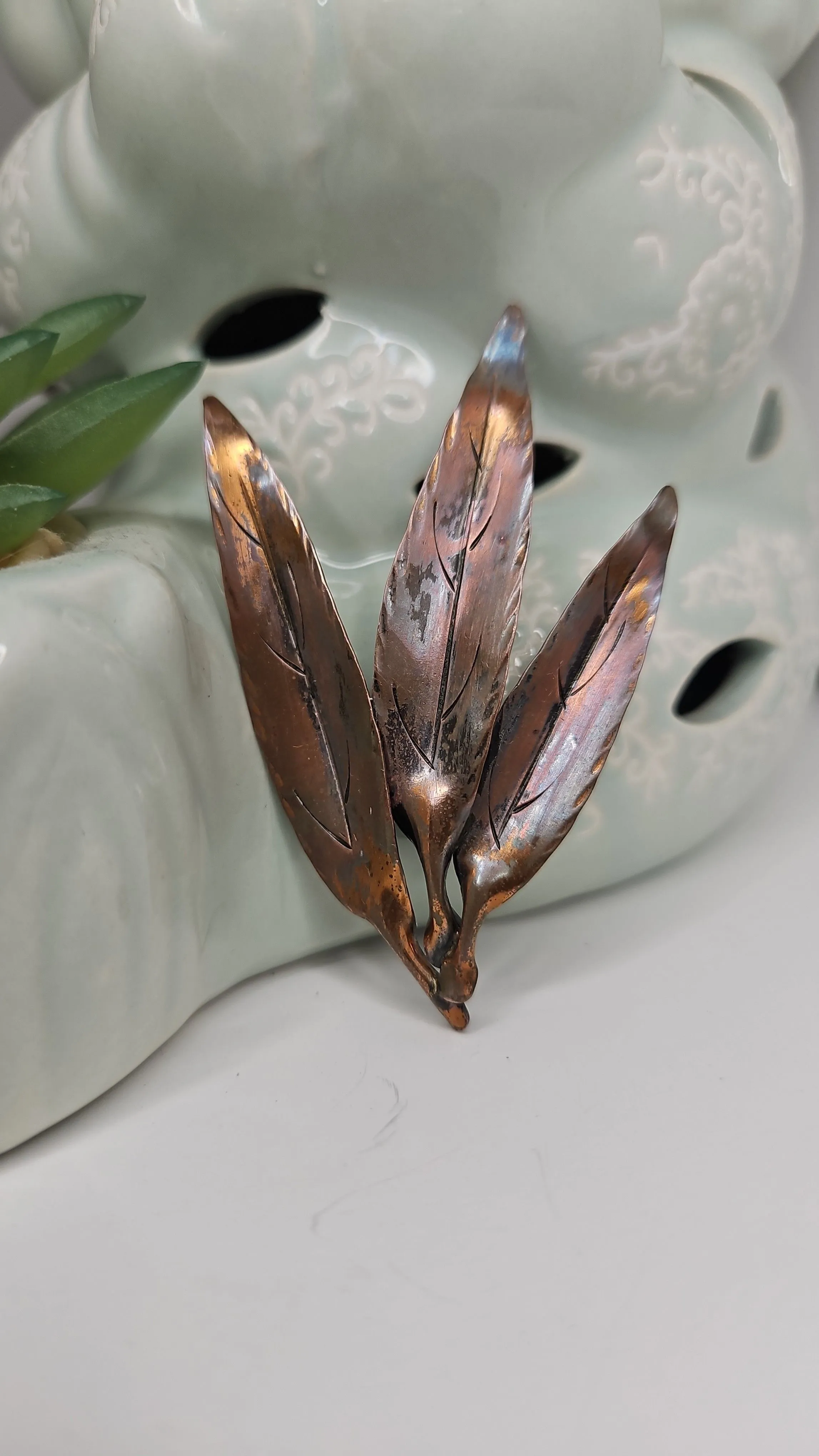 Product image for VINTAGE COPPER STUART NYE 3 LEAF BROOCH