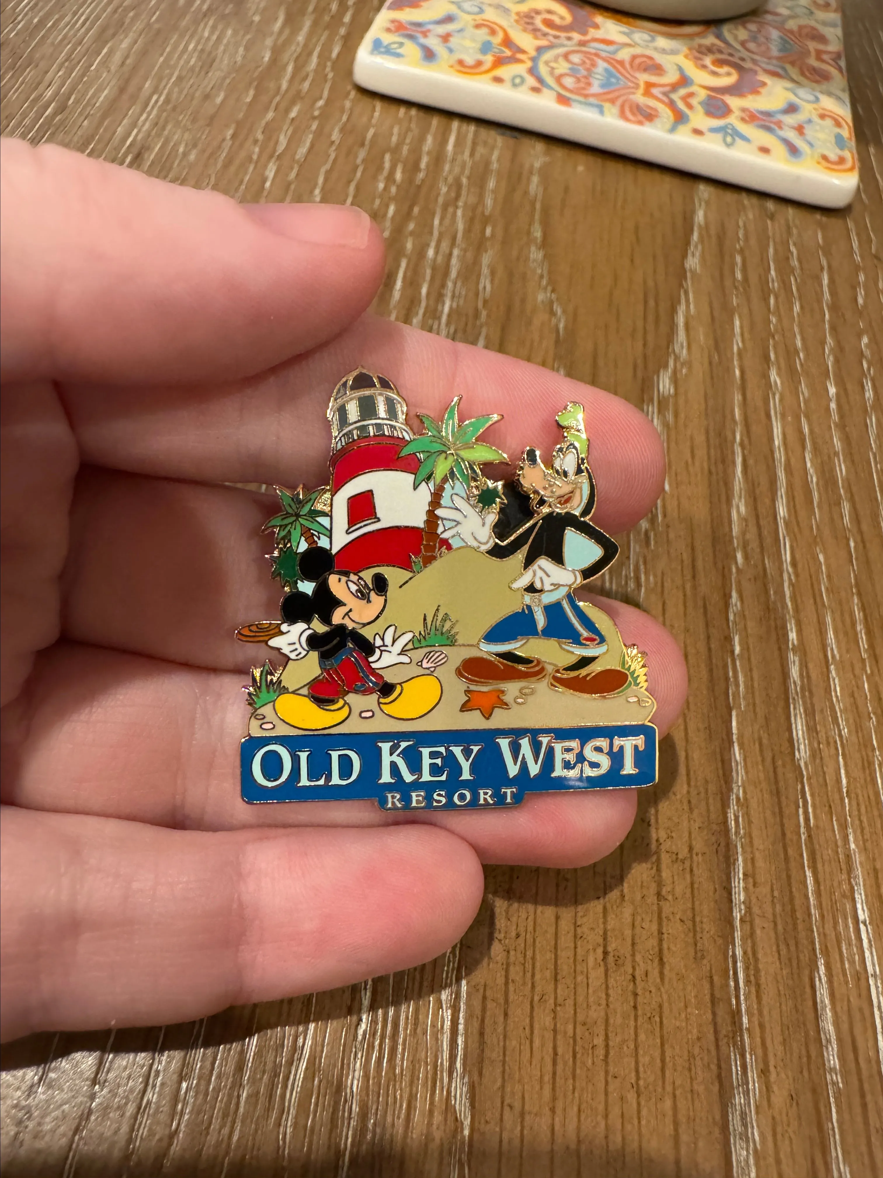 Product image for WDW - Mickey & Goofy - Hotels - Old Key West 2003 Pin