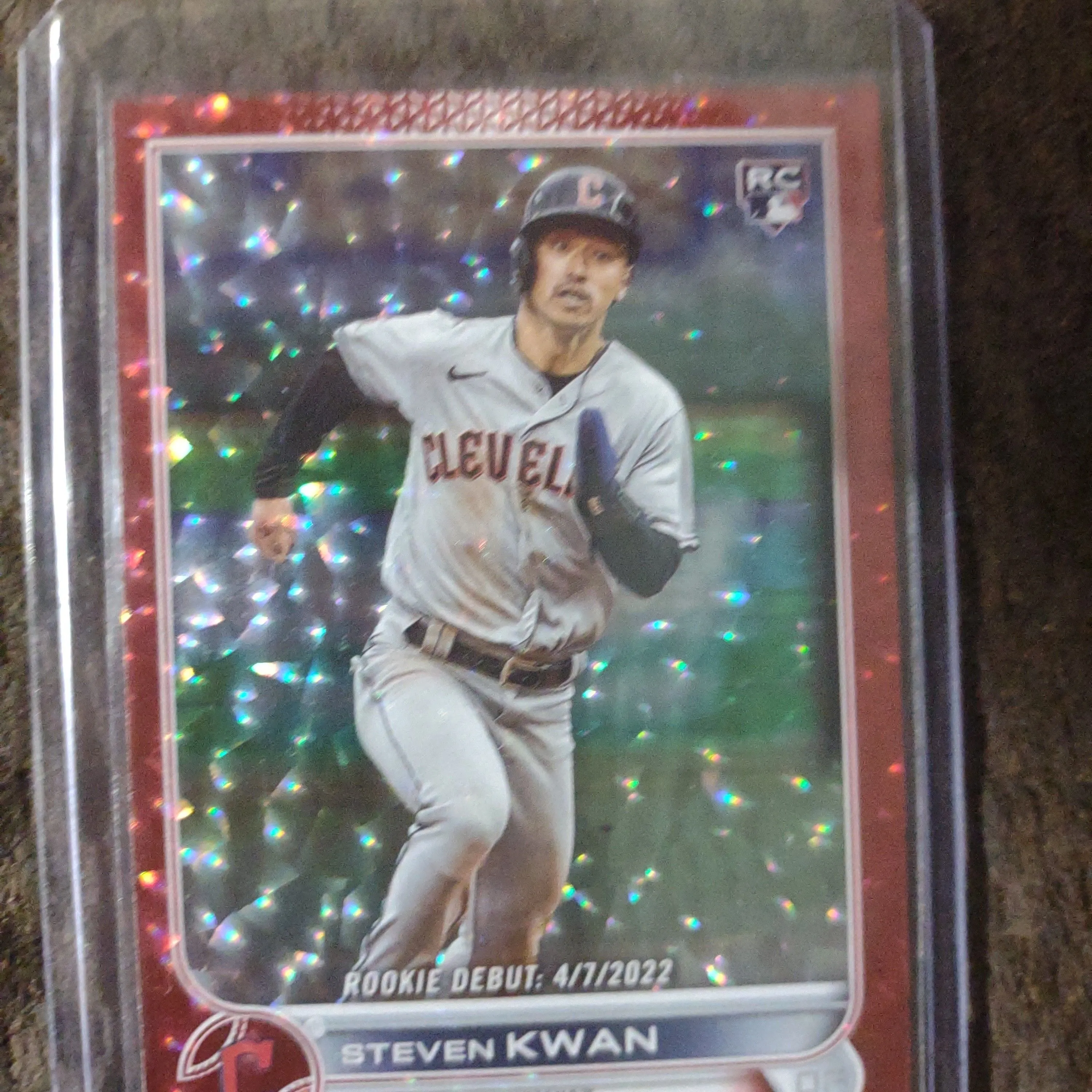 Product image for 2022 Topps Steve Kwan Red foil parallel of Steven Kwan/199