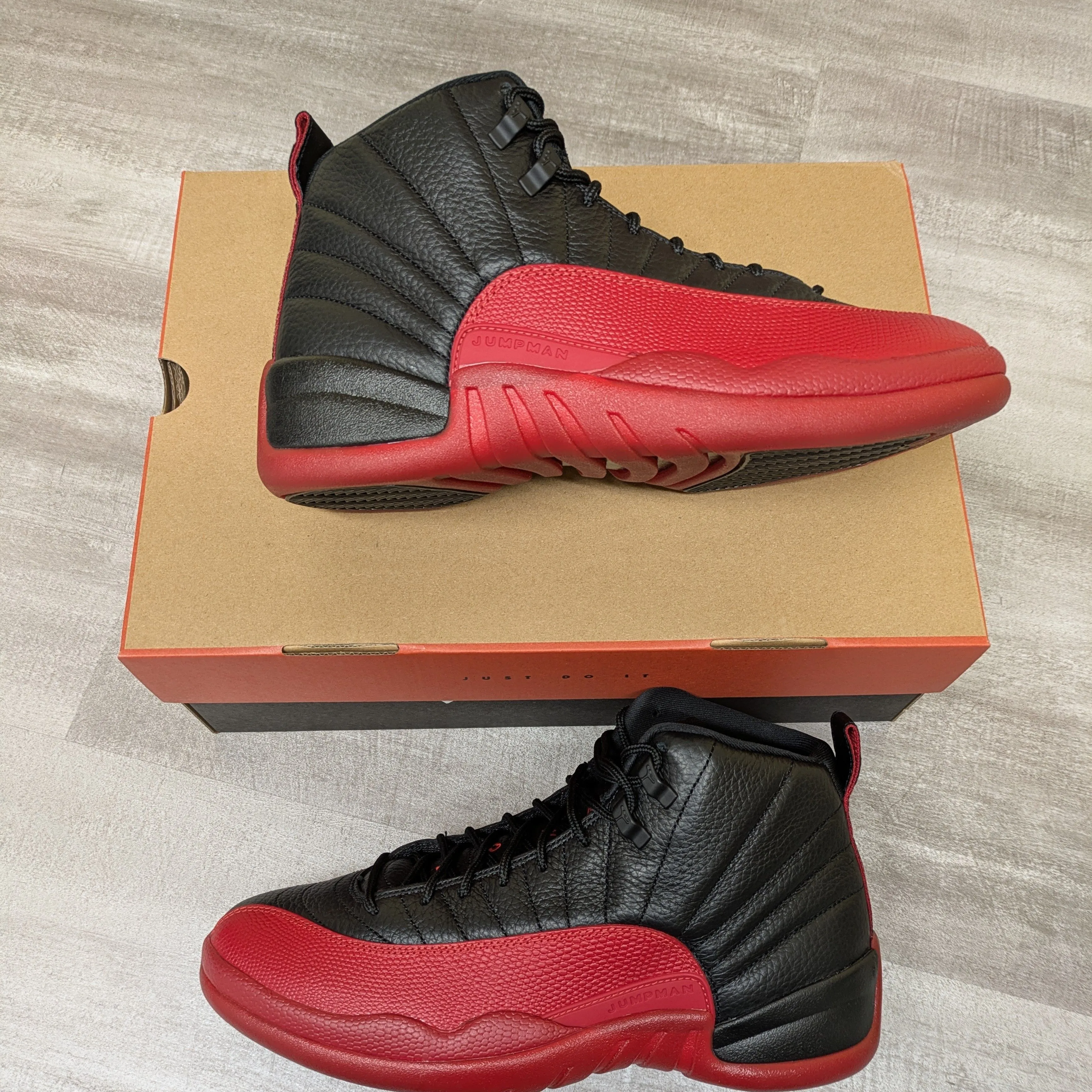 Product image for Air Jordan 12 Flu games size 12M 