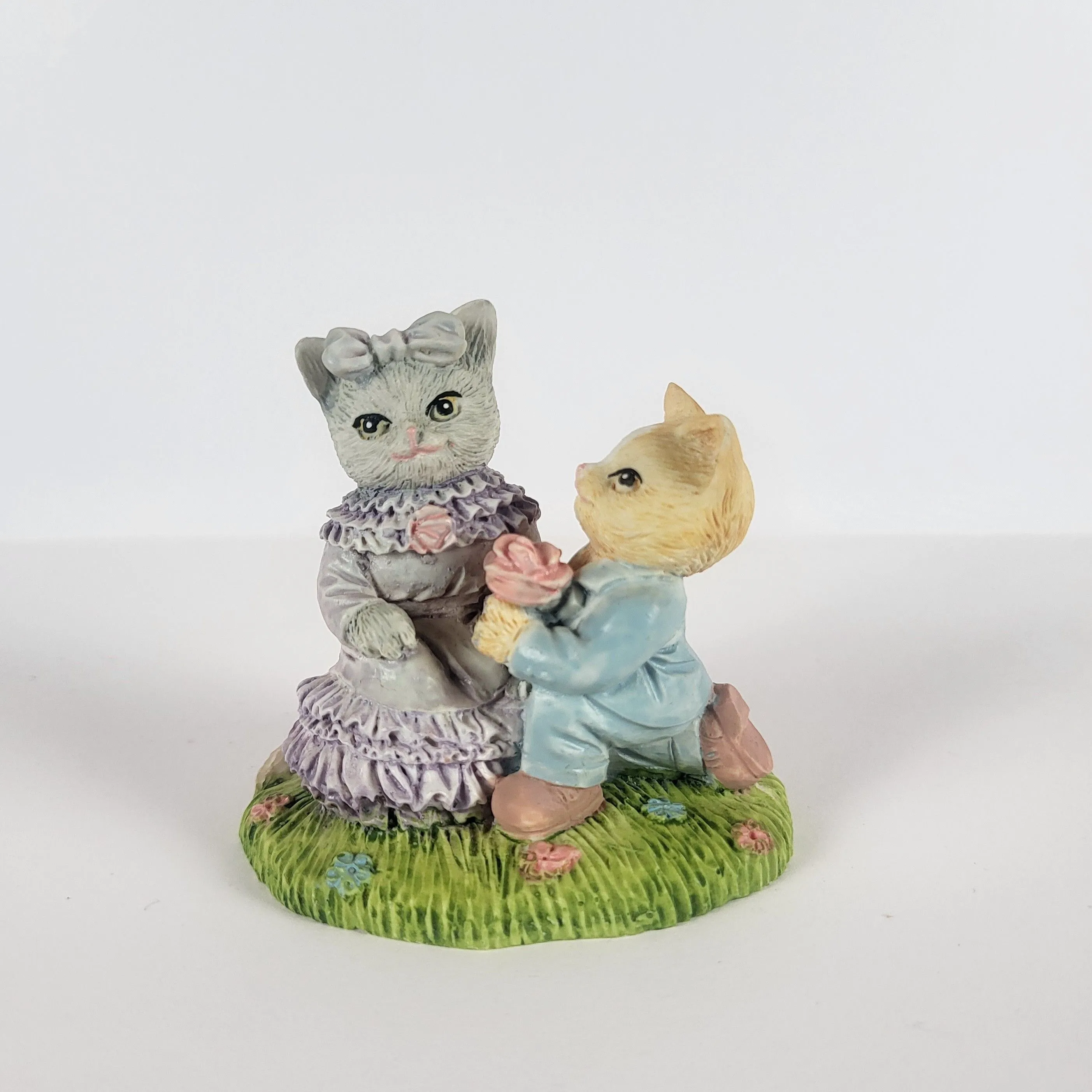 Product image for #1087 Enesco Cat Figurine 