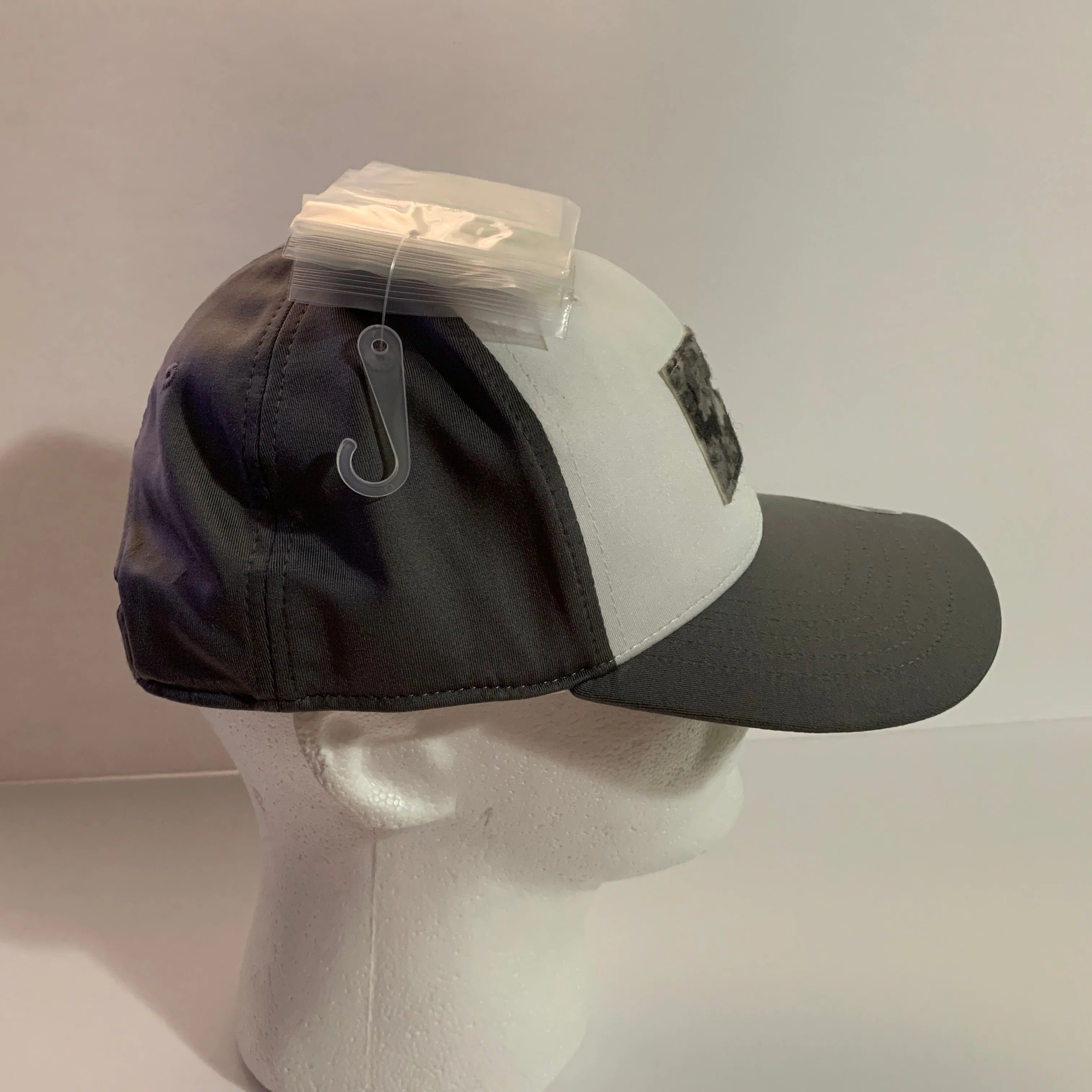 Listing Image Blurred Background