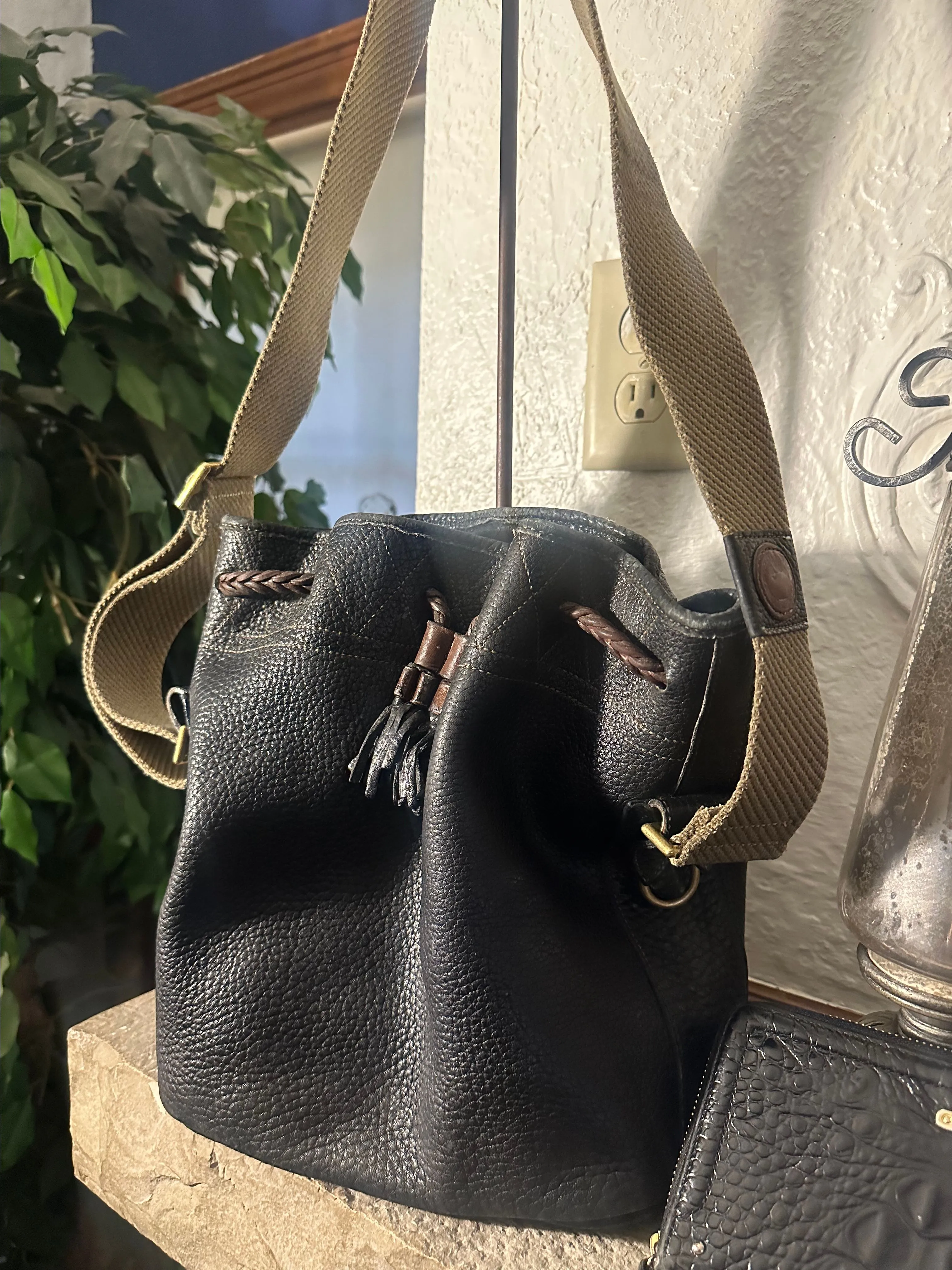Product image for Dooney Bourke duffle large
