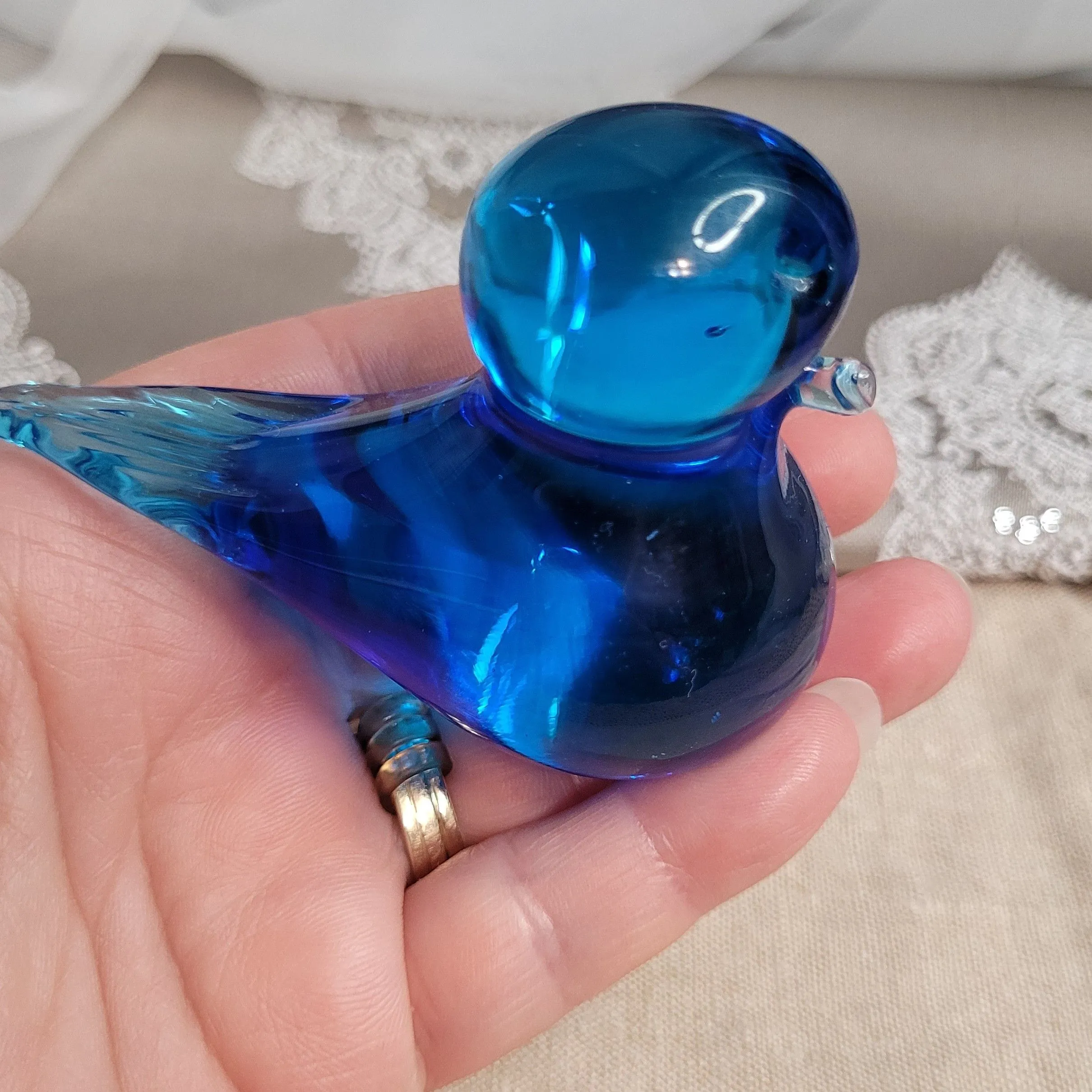 Product image for Beautiful GLOW Blue Art Glass Bird Figurine