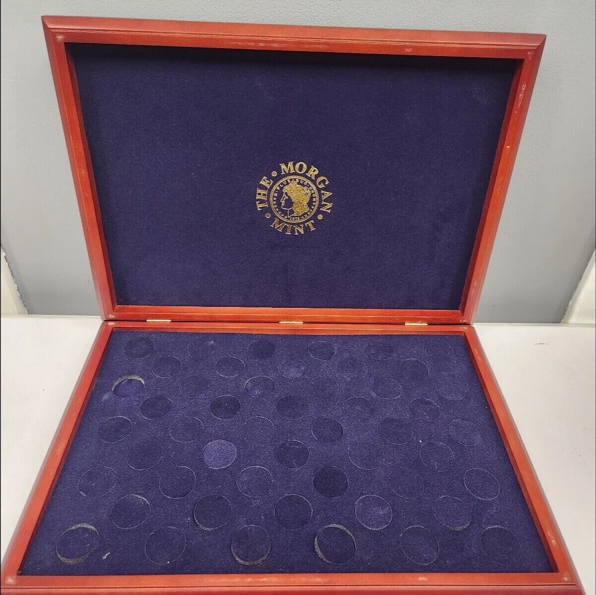 Product image for The Morgan Mint State Quarters Collector's Box