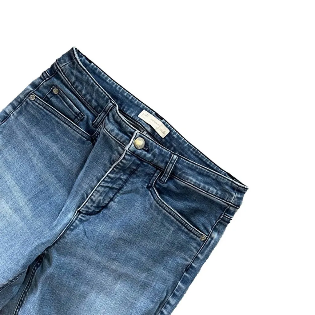 Listing Image Blurred Background