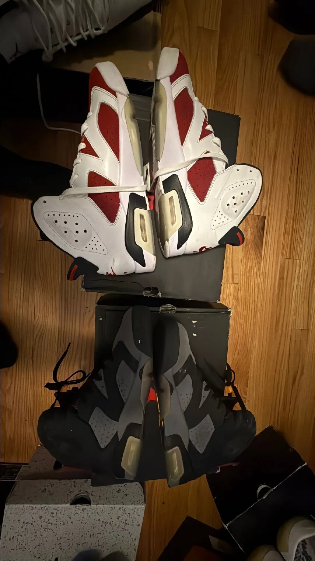 Product image for Retro 6 Carmine and Retro 6 Bordeaux Bundle