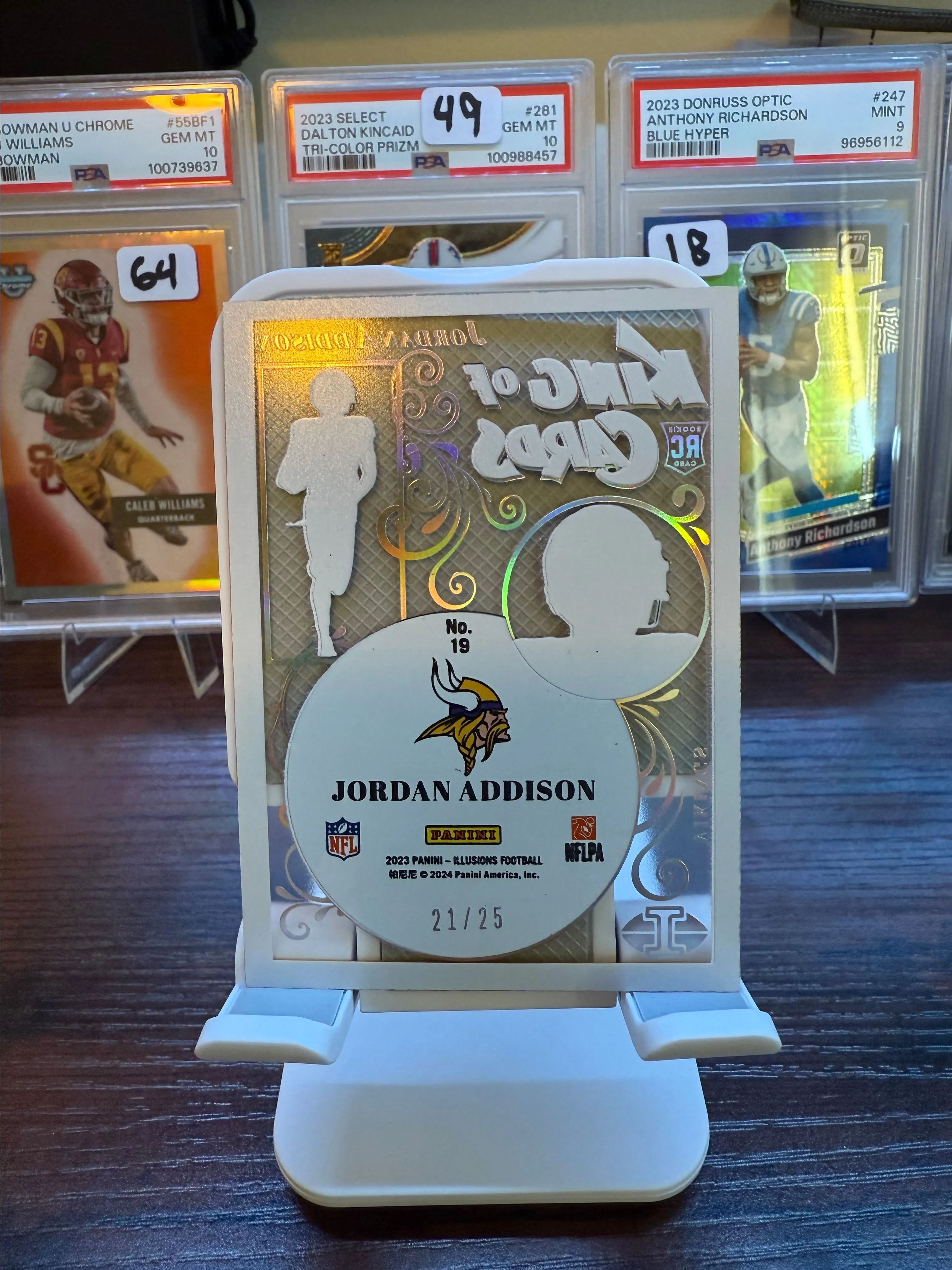 Listing Image Blurred Background