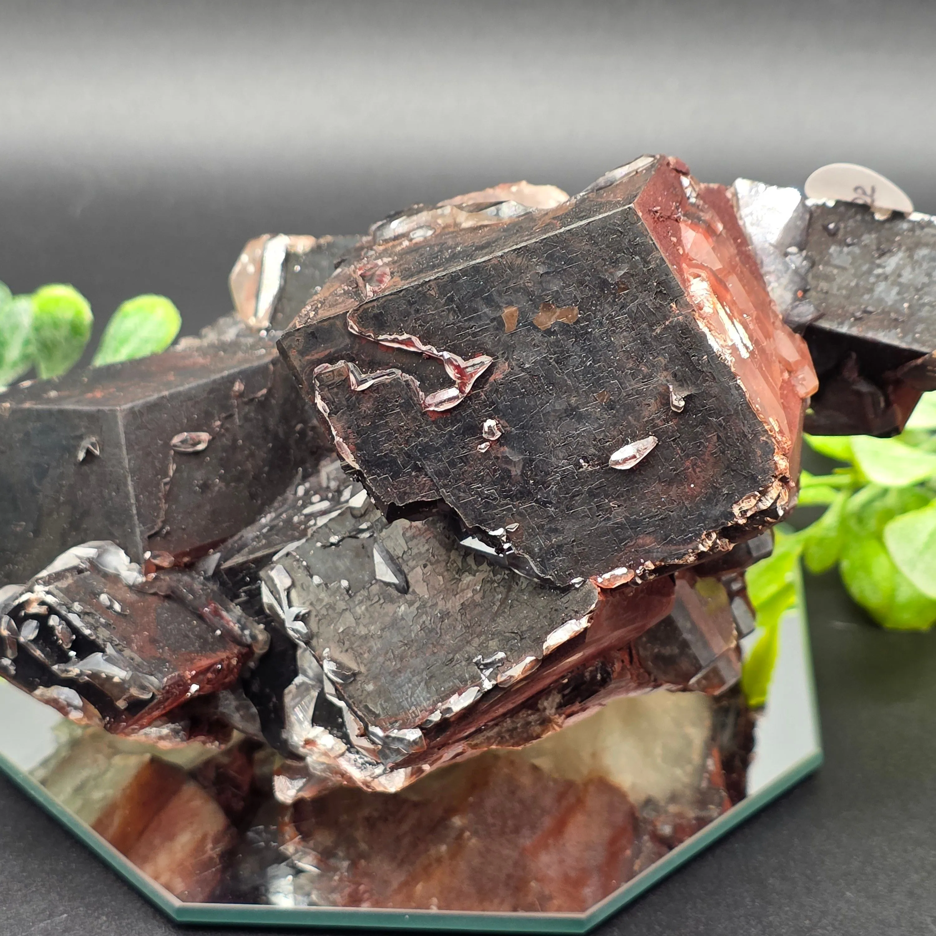 Product image for #655 Black Chocolate Calcite