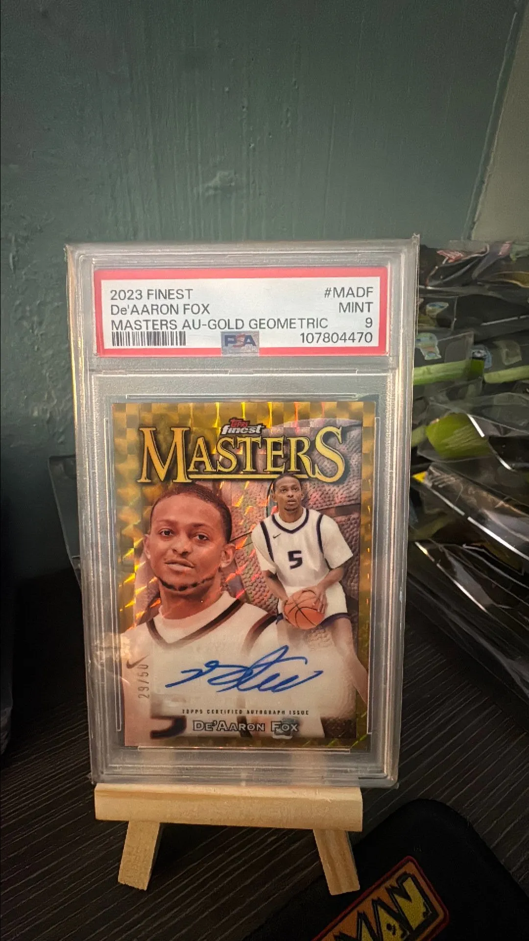 Product image for PSA 9 De'Aaron Fox Gold 29-50 on card auto