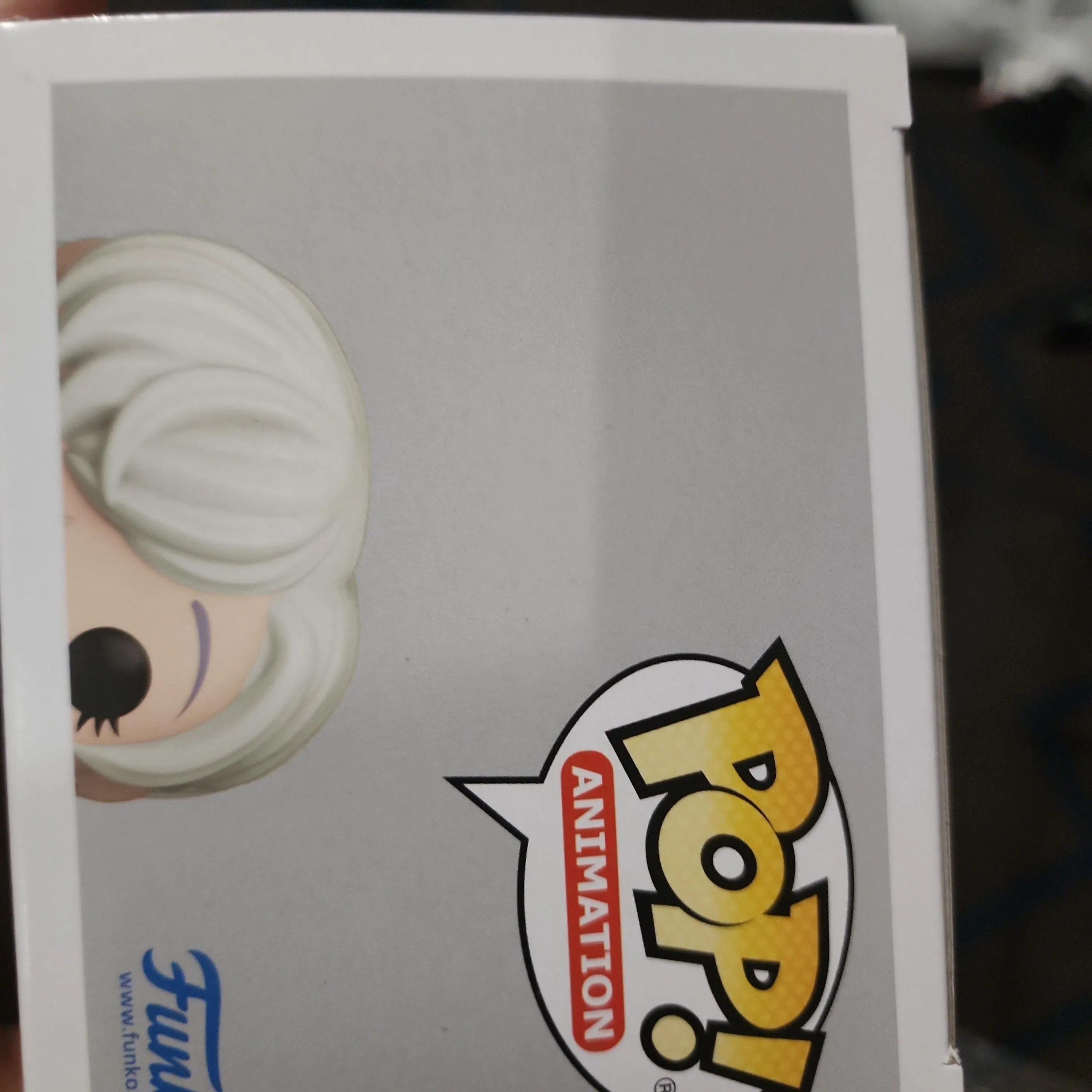 Listing Image Blurred Background