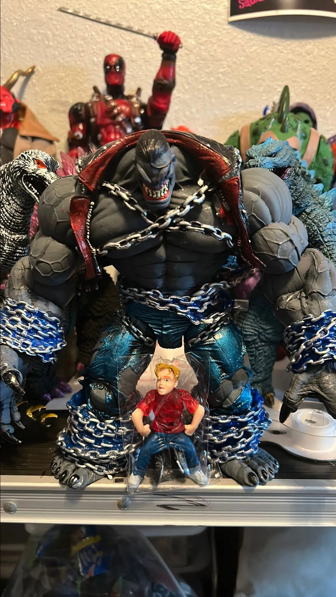 Product image for THE PIT WITH KID IMPORTED CUSTOM