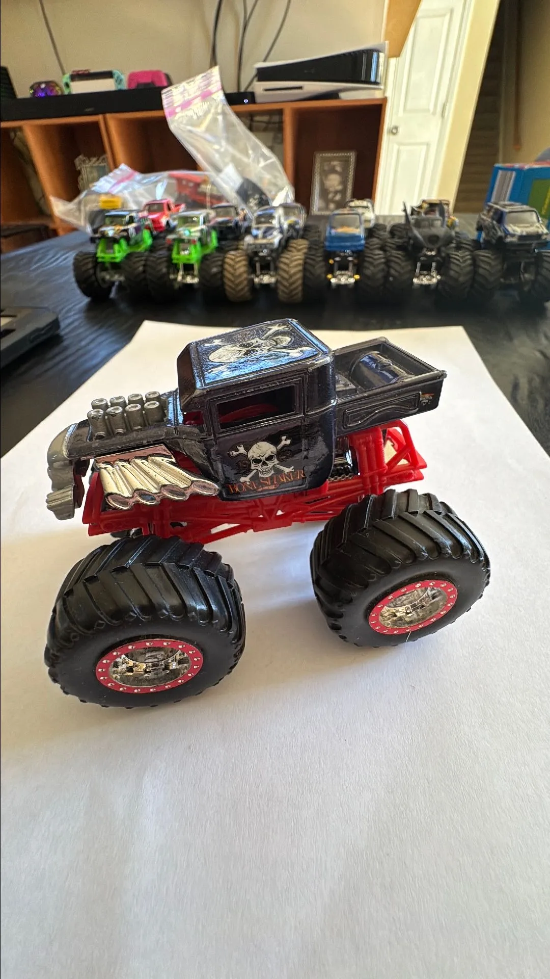 Product image for Hot Wheels Bone Shaker 1:64