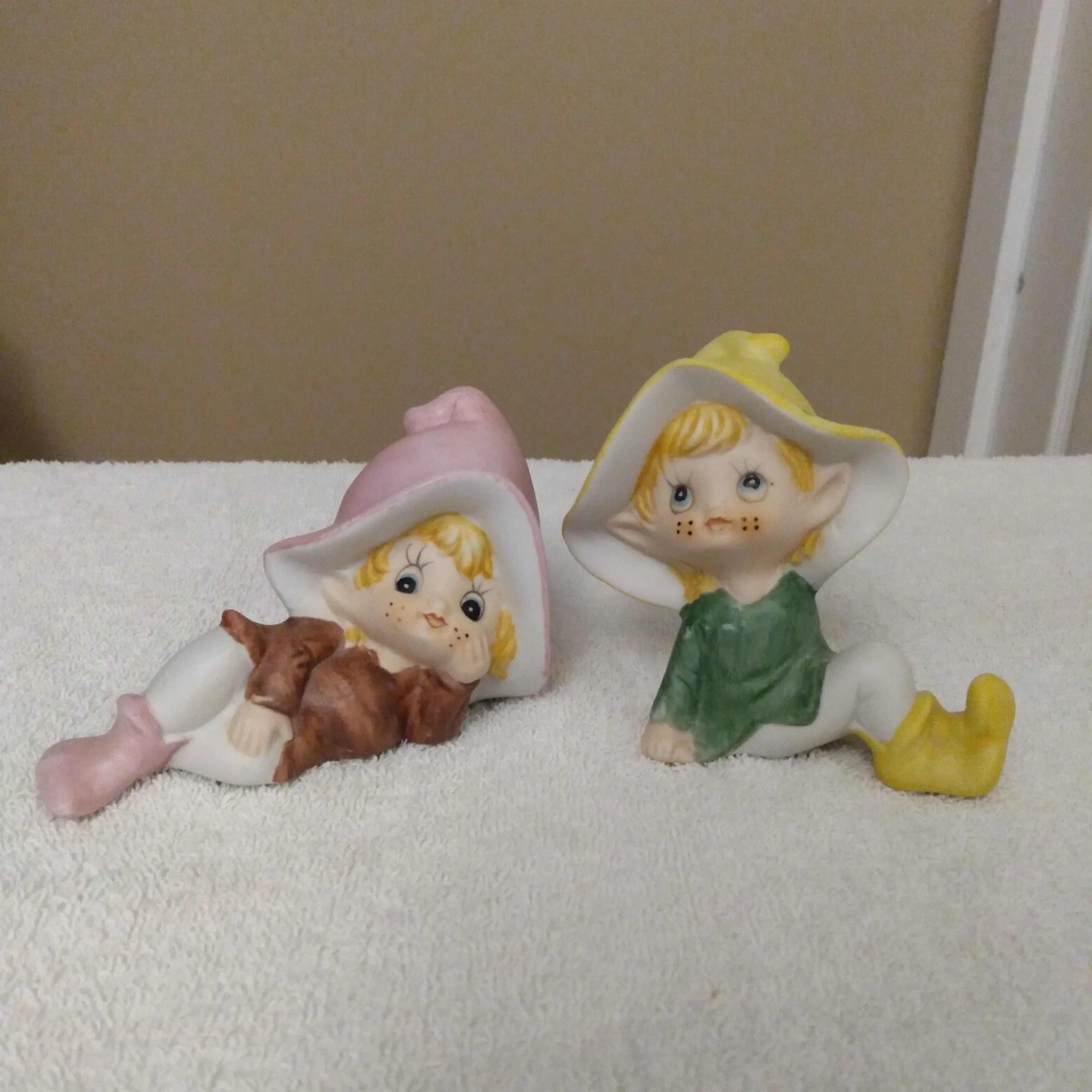 Product image for Two Vintage 1980s Homco Pixie Elves