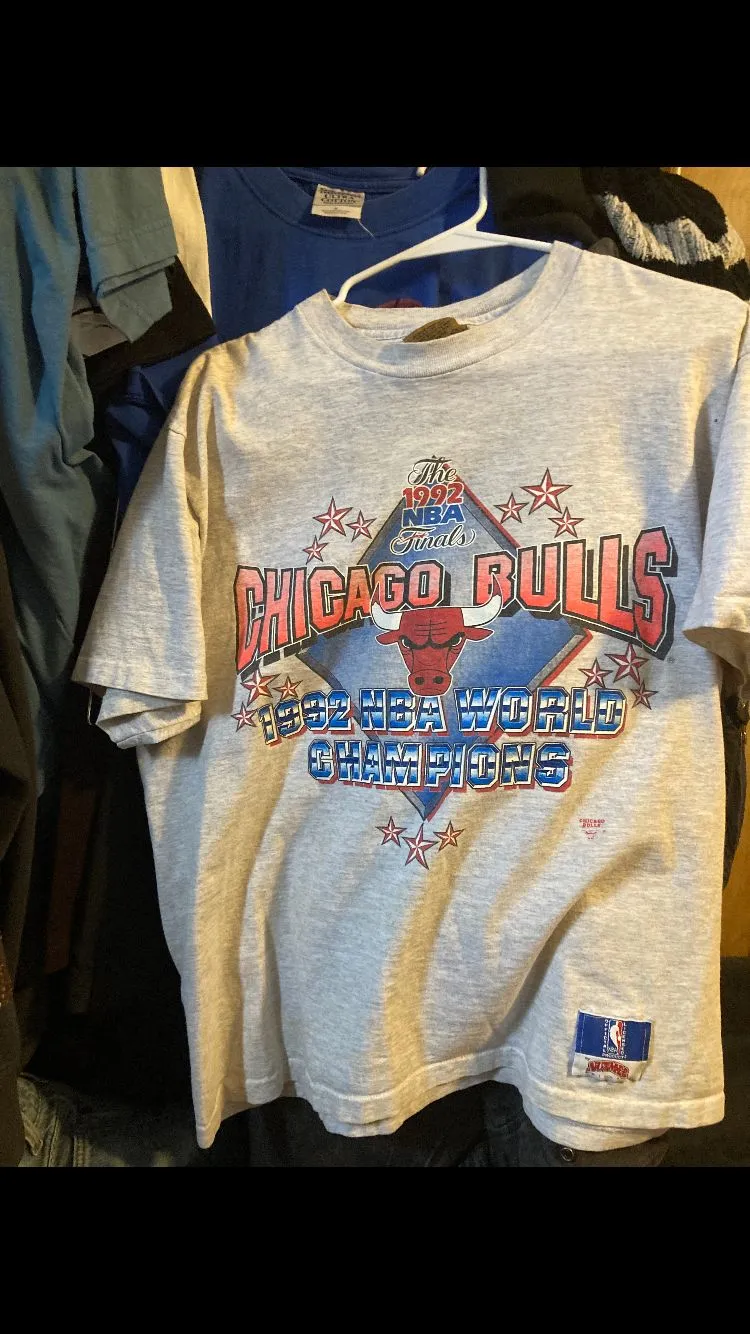 Product image for 1992 Chicago Bulls championship shirts
