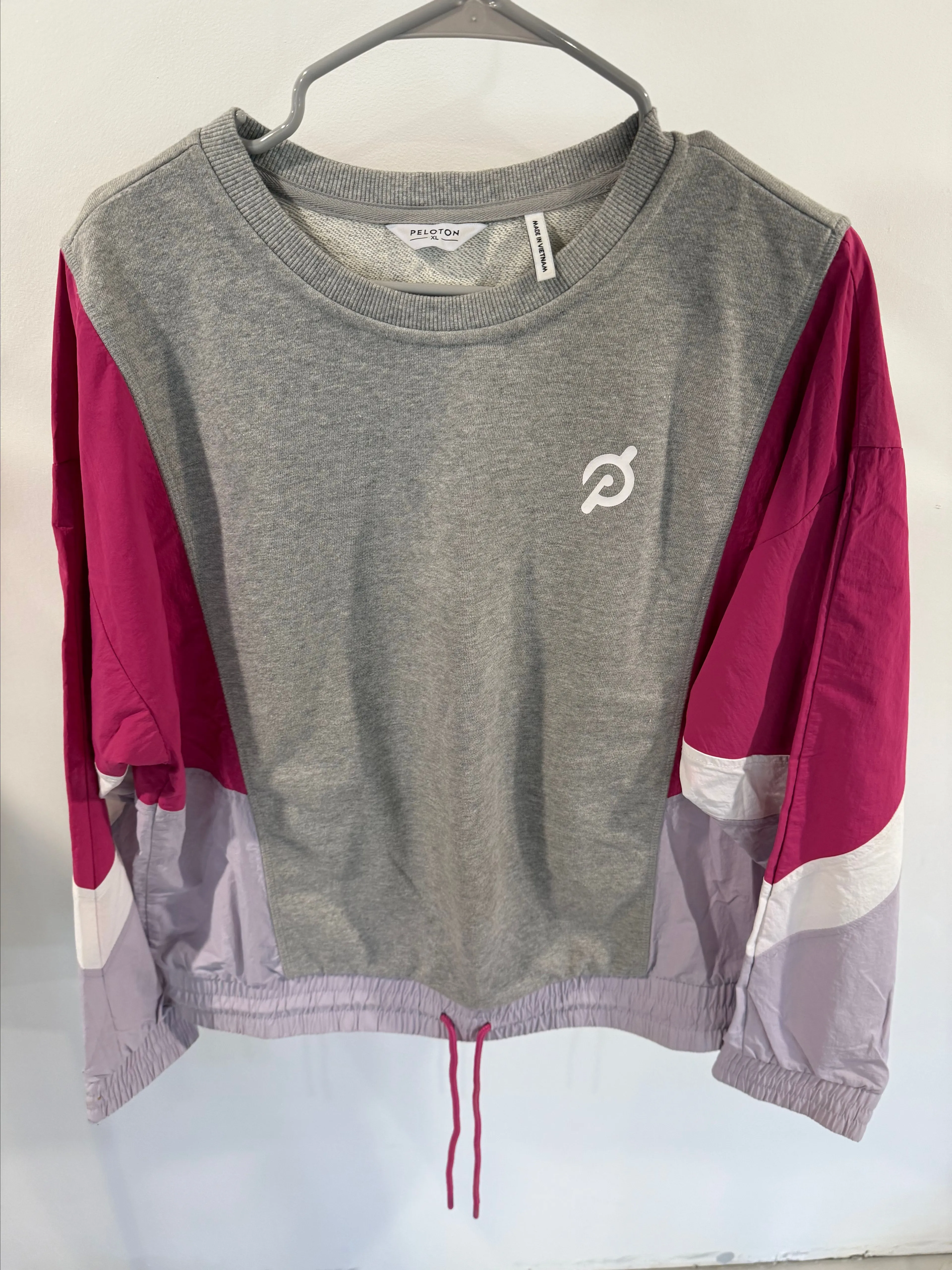 Product image for Peloton colorblock windbreaker