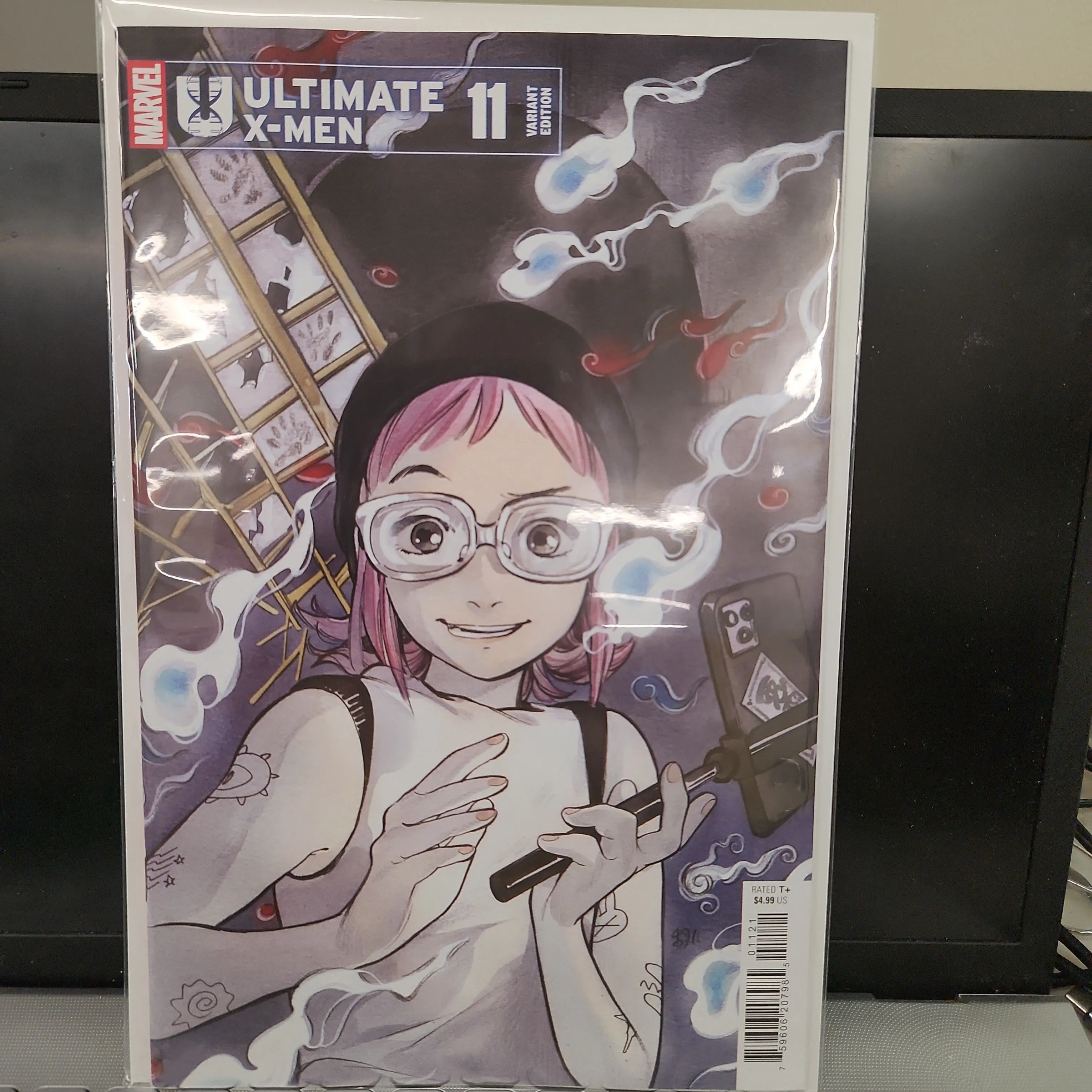 Product image for Ultimate X-Men # 11 (2025, Marvel) 1st Print Peach Momoko Variant