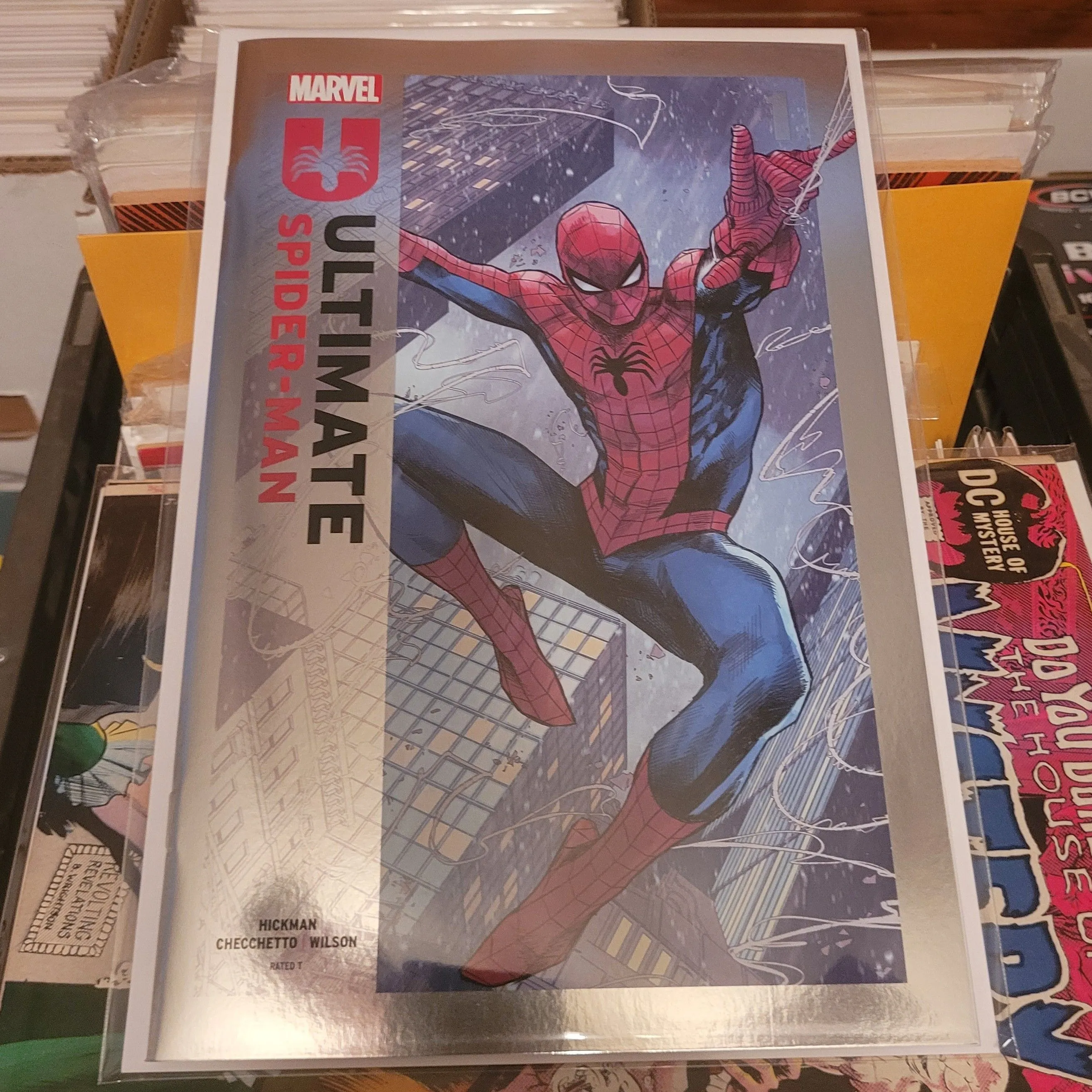 Product image for ULTIMATE SPIDERMAN -SILVER EDITION