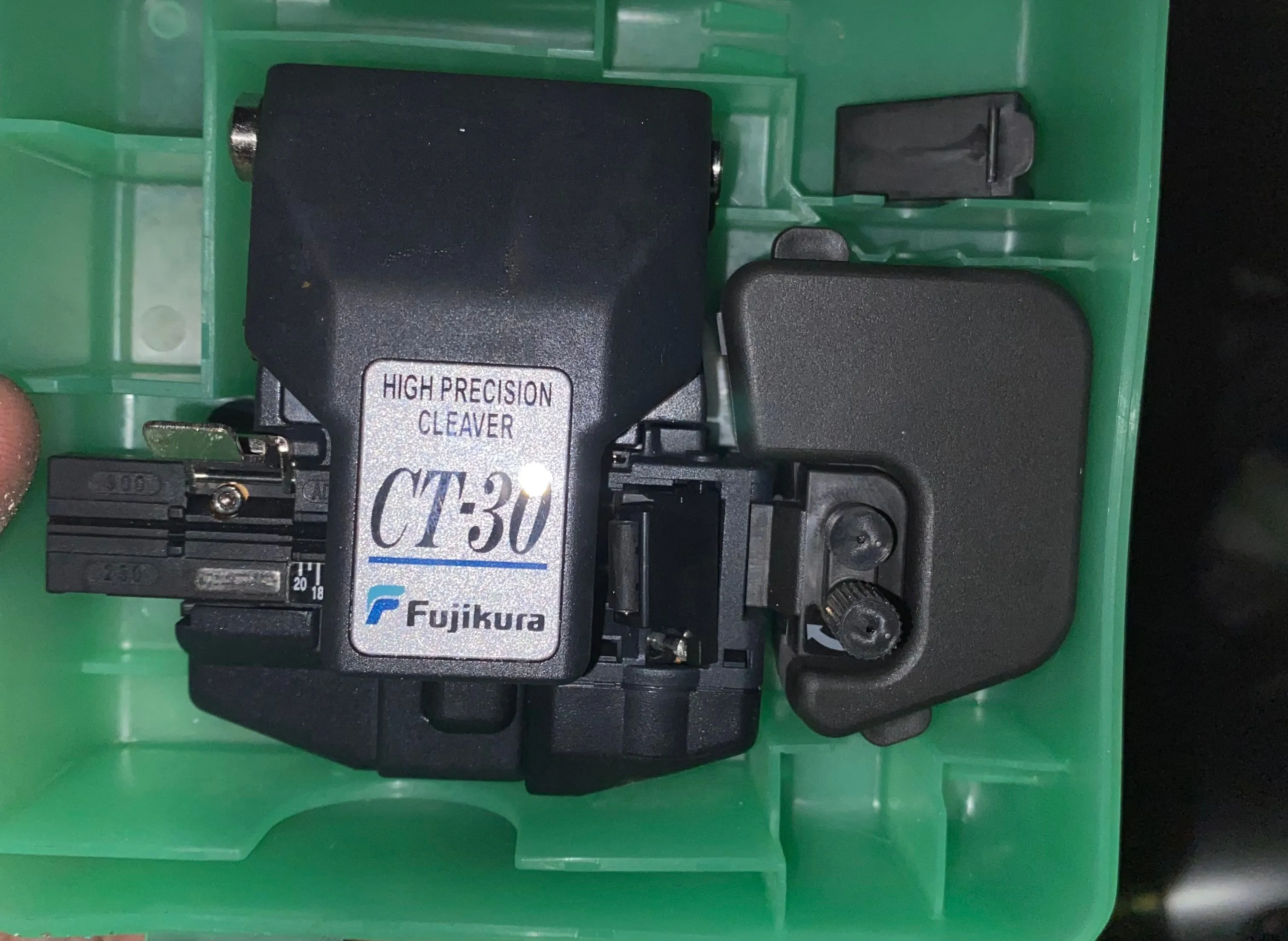 Product image for Fujikura CT-30 high precision fiber optic cleaver