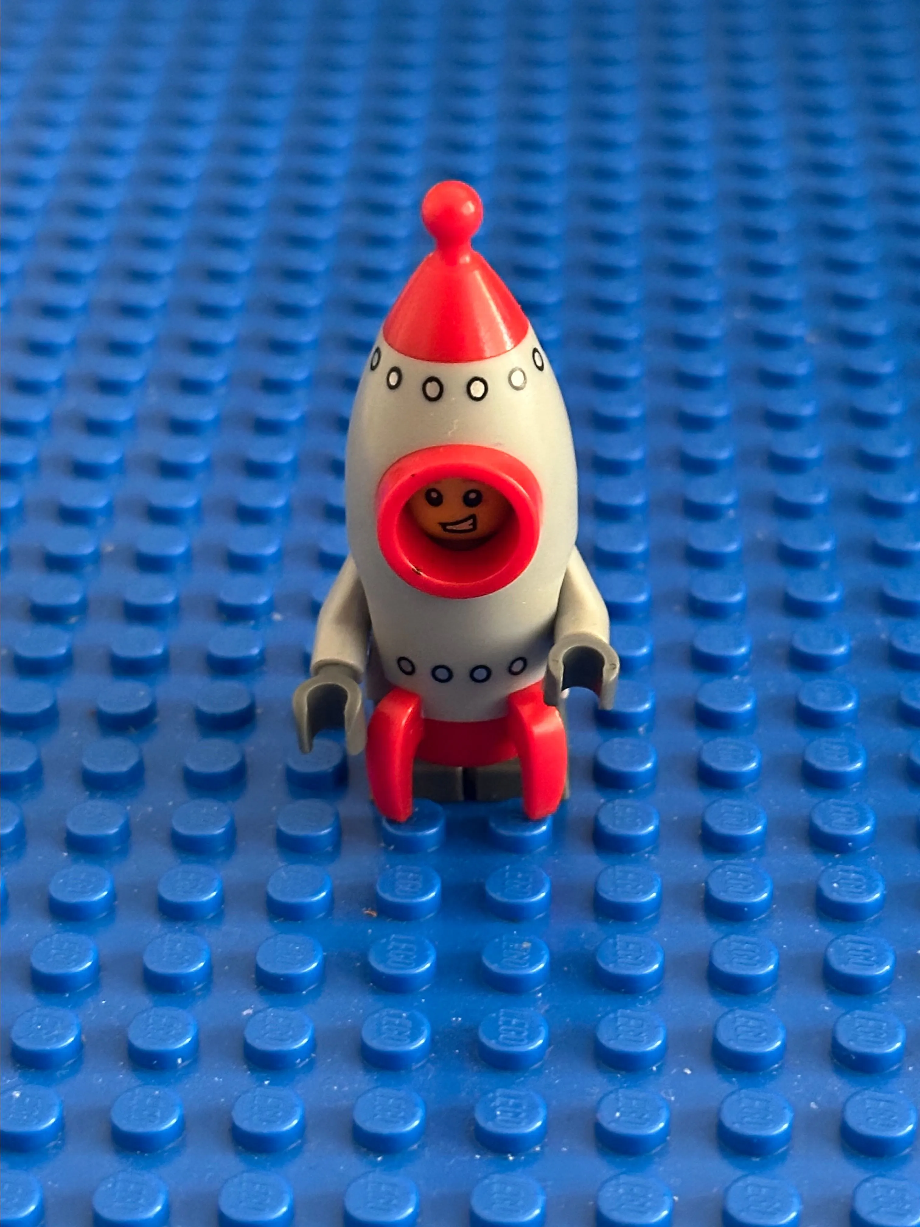 LEGO Series 17 Collectible Minifigures 71018 Rocket Boy