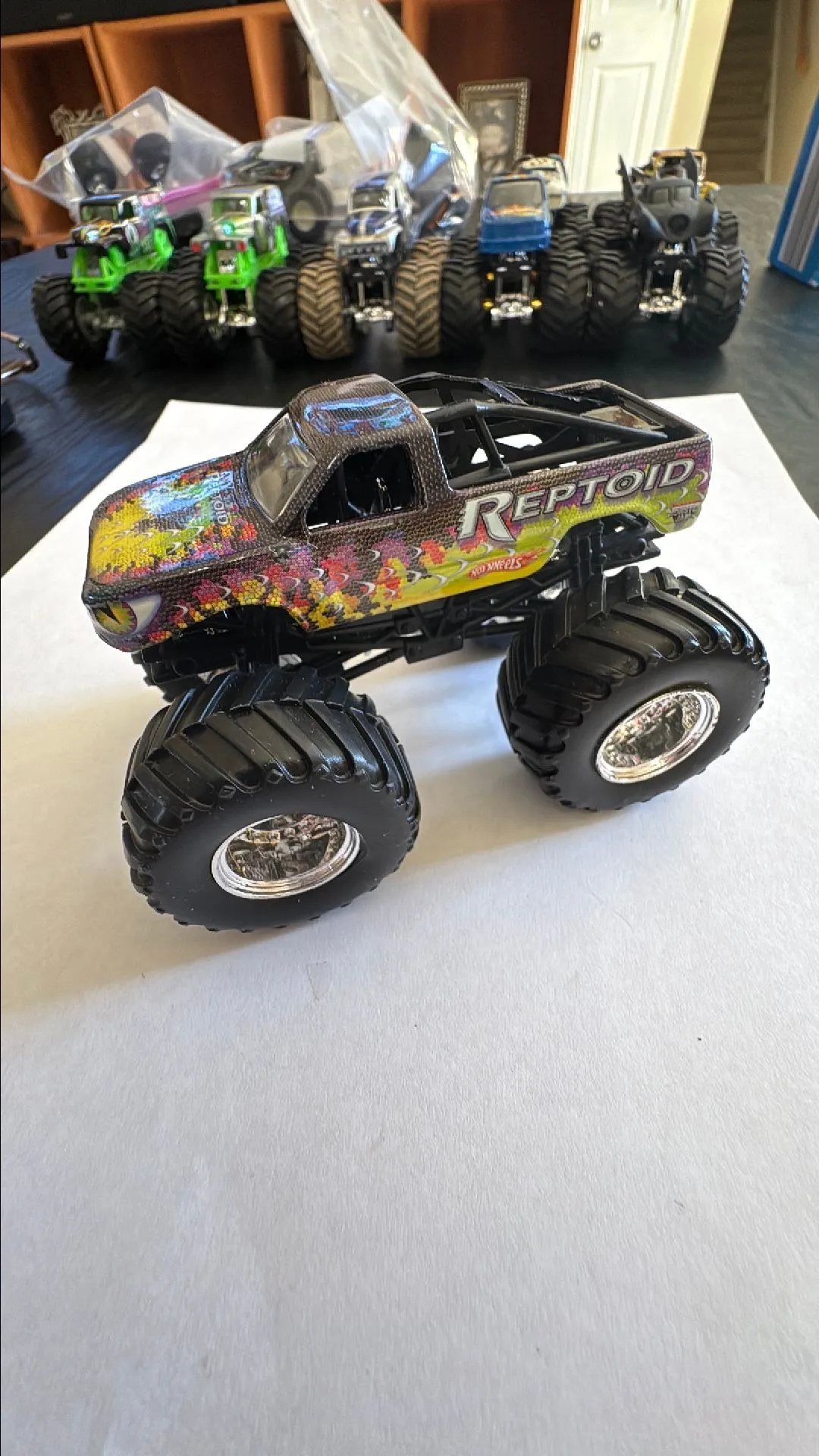 Product image for Hot Wheels Reptoid 1:64