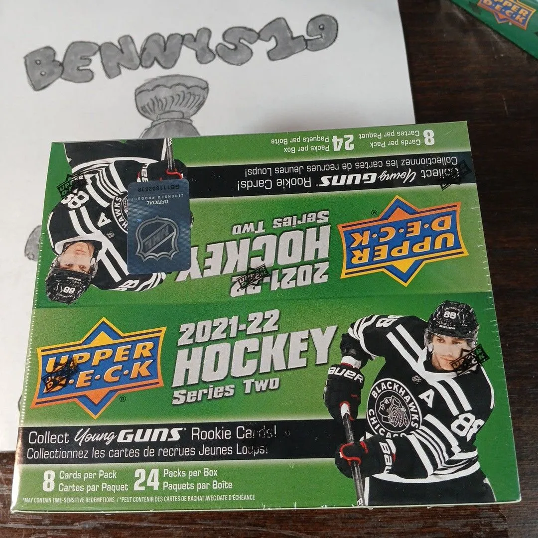 Product image for 21/22 S2 Retail.Box ripped and shipp3d no base