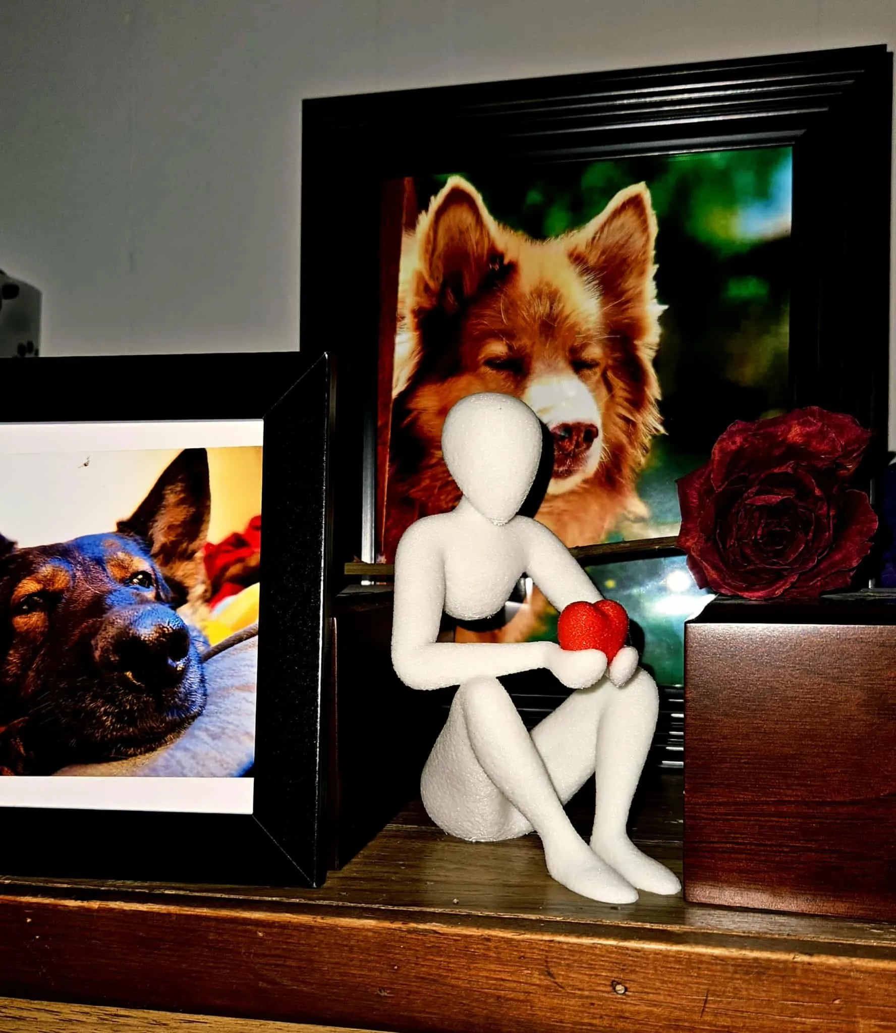 Product image for 3D - - Cradling What's Left