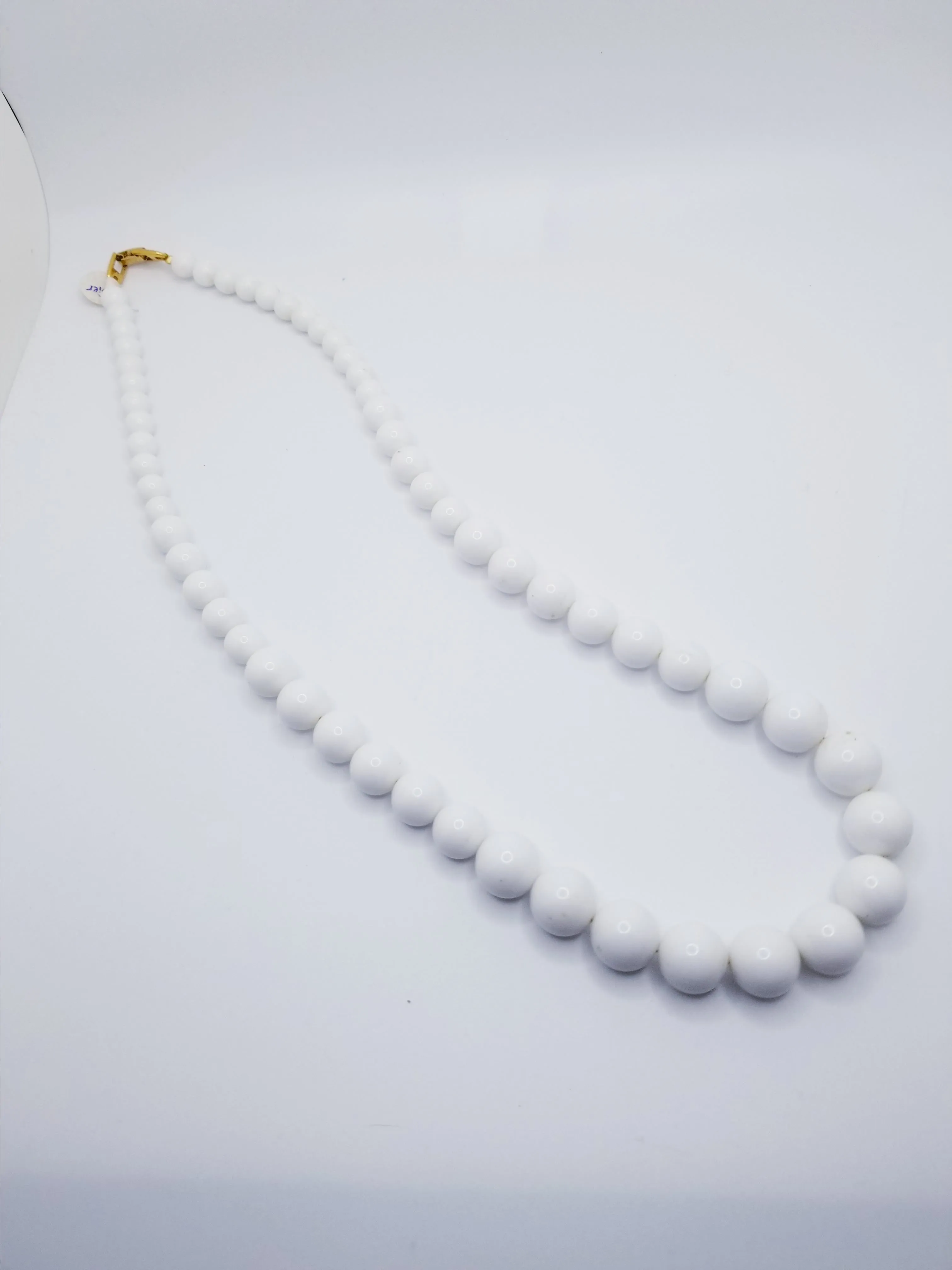 Listing Image Blurred Background
