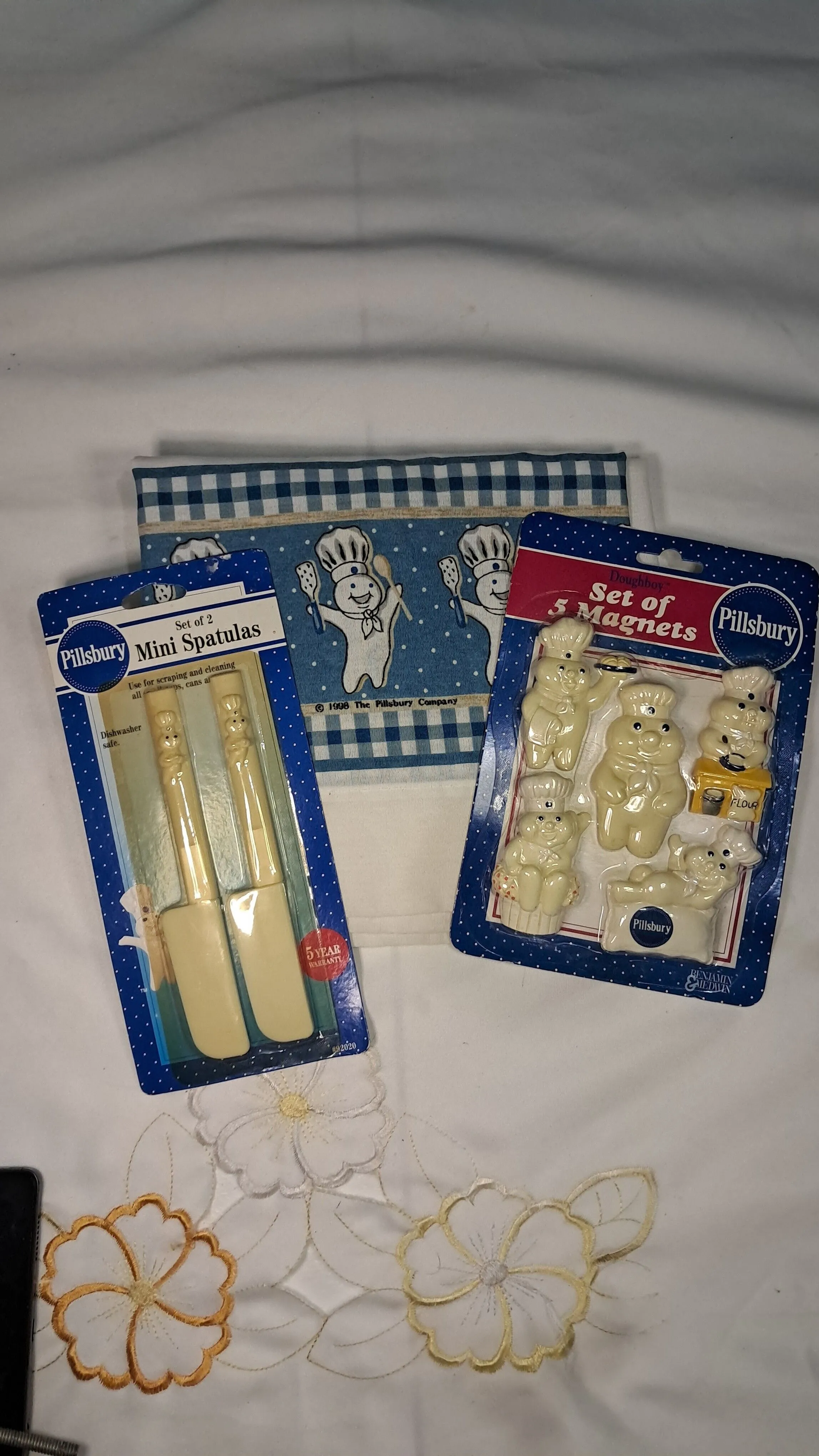 Product image for #1. 1998 Pillsbury Doughboy Curtain/Kitchen Set